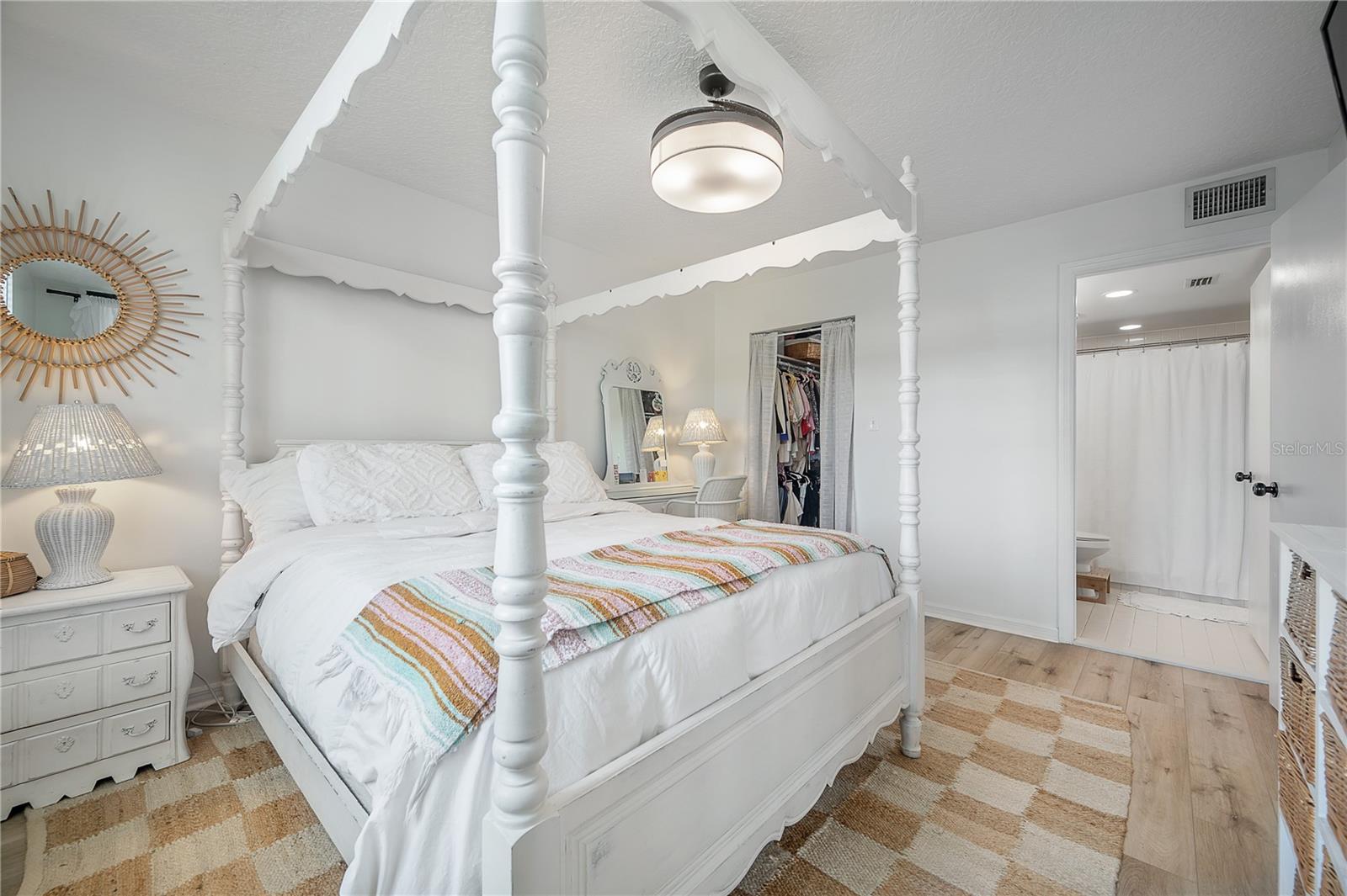 2424 W TAMPA BAY BLVD #M104, TAMPA, FL, 33607