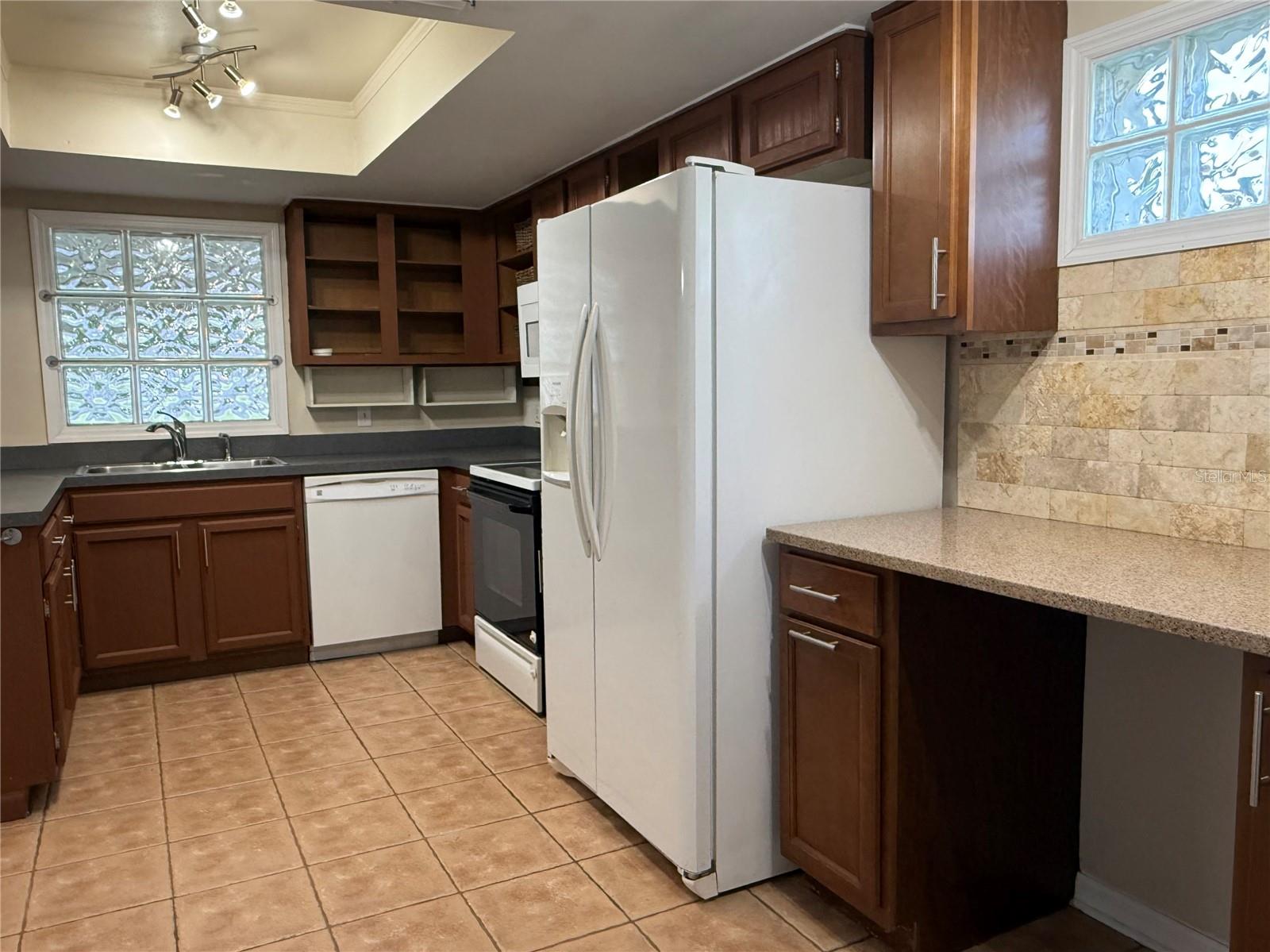 2140 REDLEAF DR, BRANDON, FL, 33510