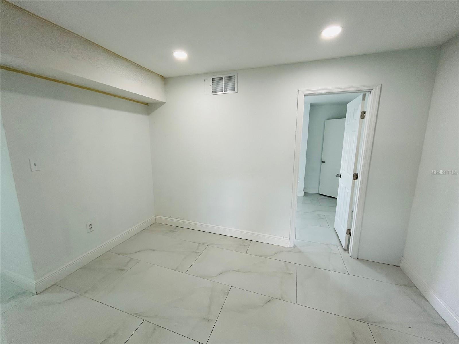 2787 L B MCLEOD RD #D, ORLANDO, FL, 32805