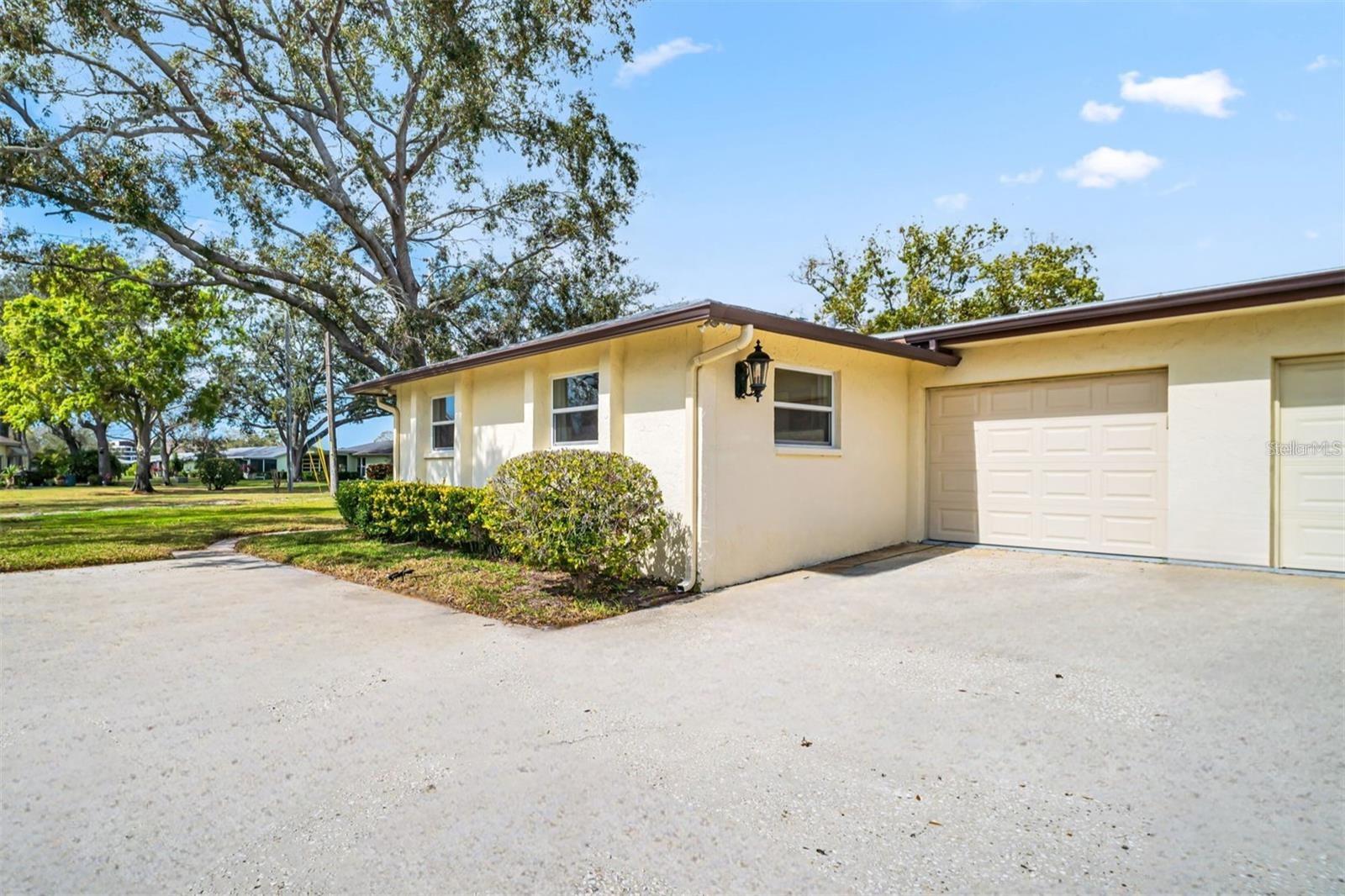 1227 QUEEN ANNE DR #C, PALM HARBOR, FL, 34684