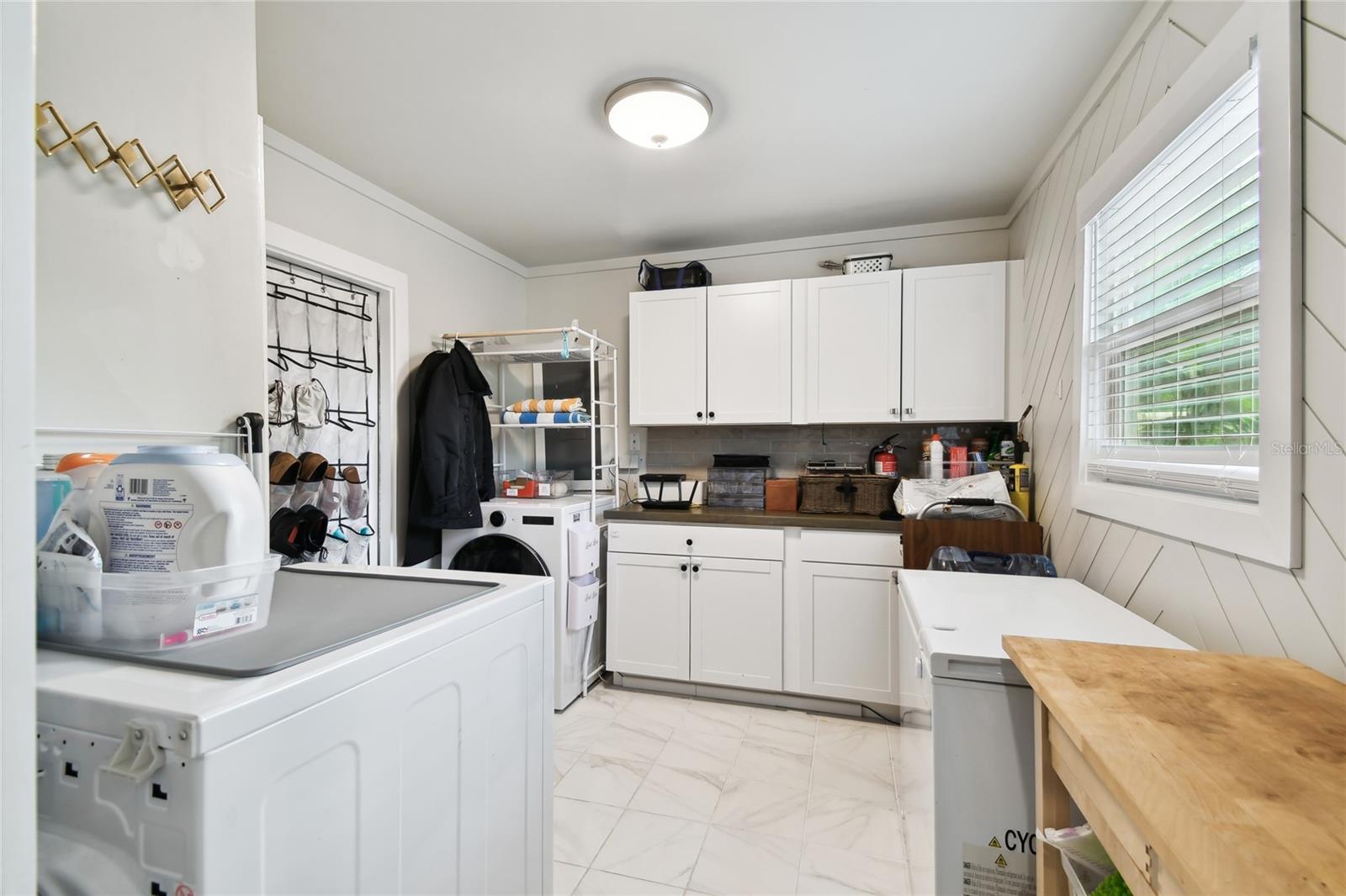 3202 W COACHMAN AVE, TAMPA, FL, 33611