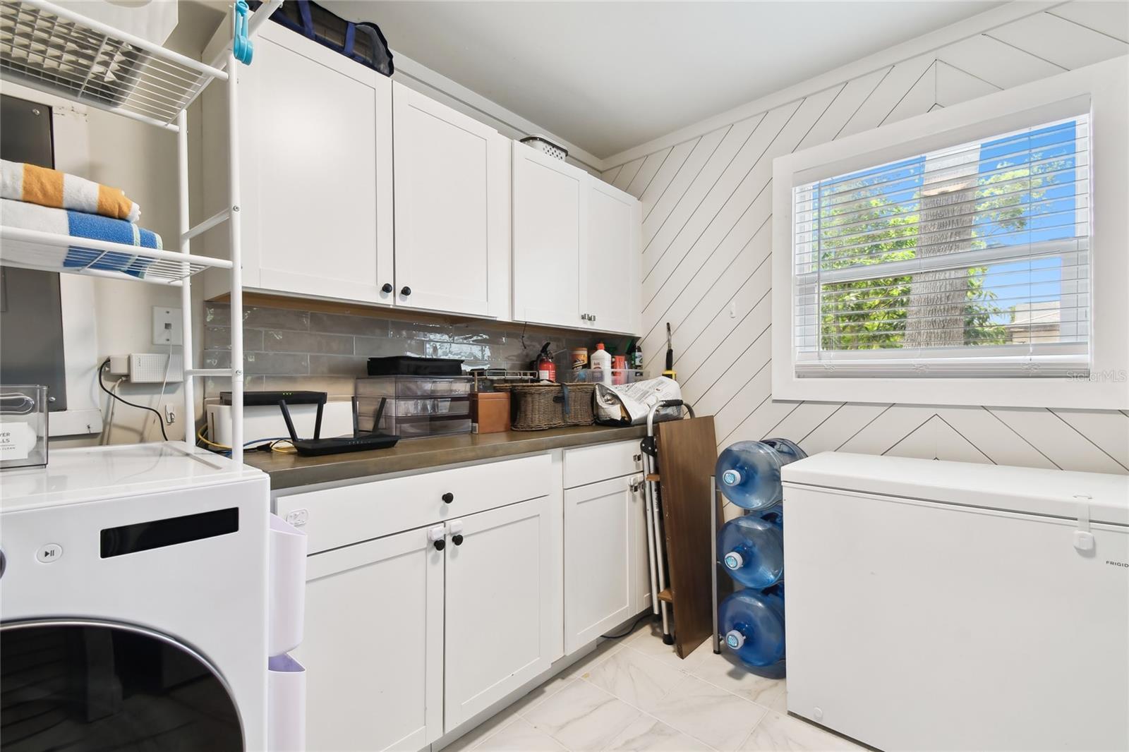 3202 W COACHMAN AVE, TAMPA, FL, 33611