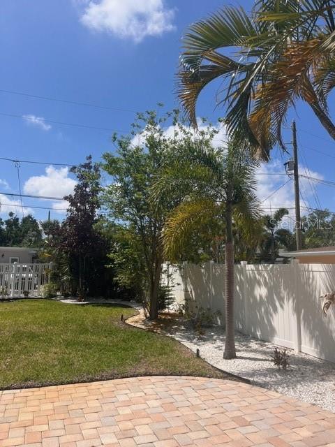 120 27TH AVE NE, ST PETERSBURG, FL, 33704