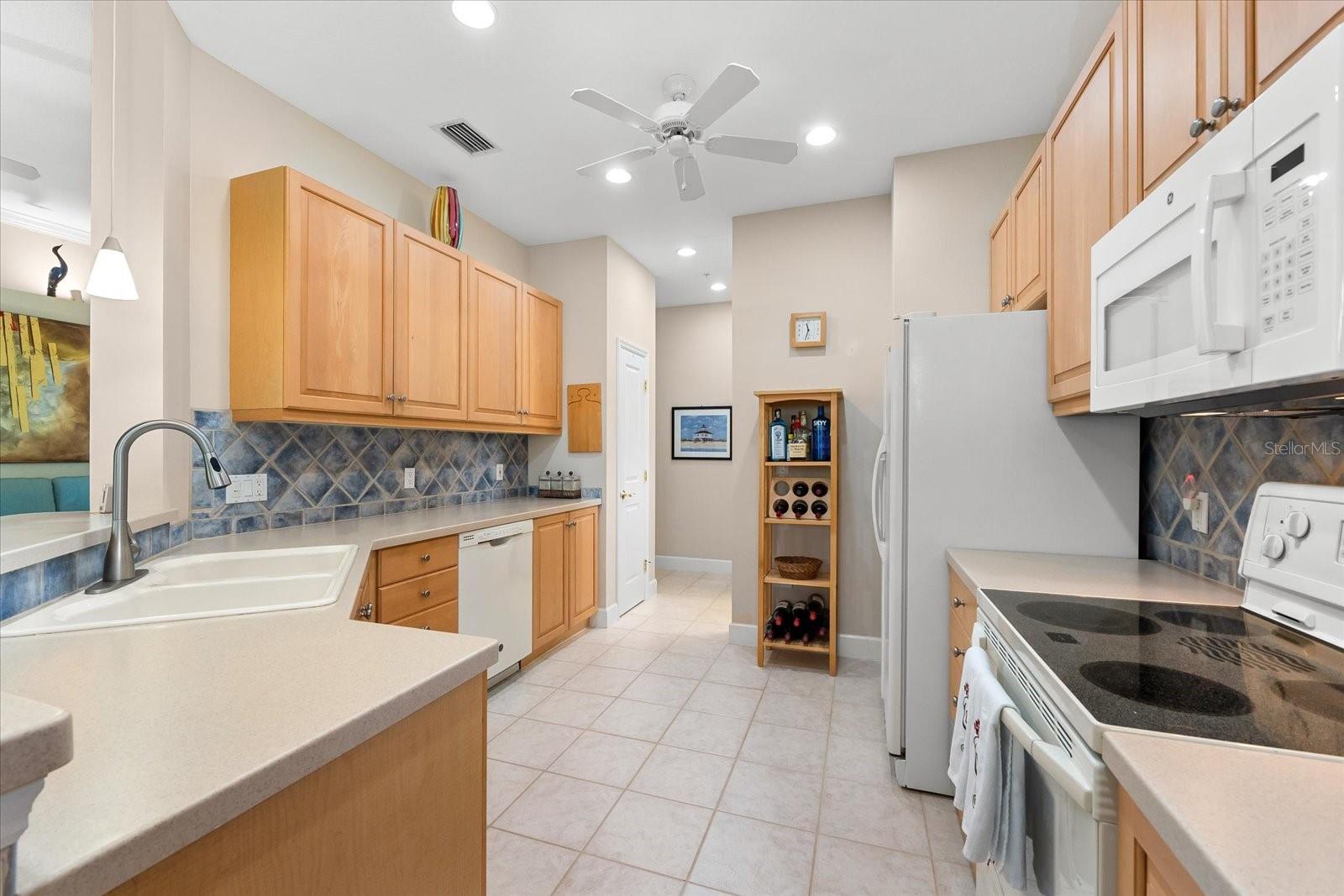 7470 BOTANICA PKWY #201B22, SARASOTA, FL, 34238