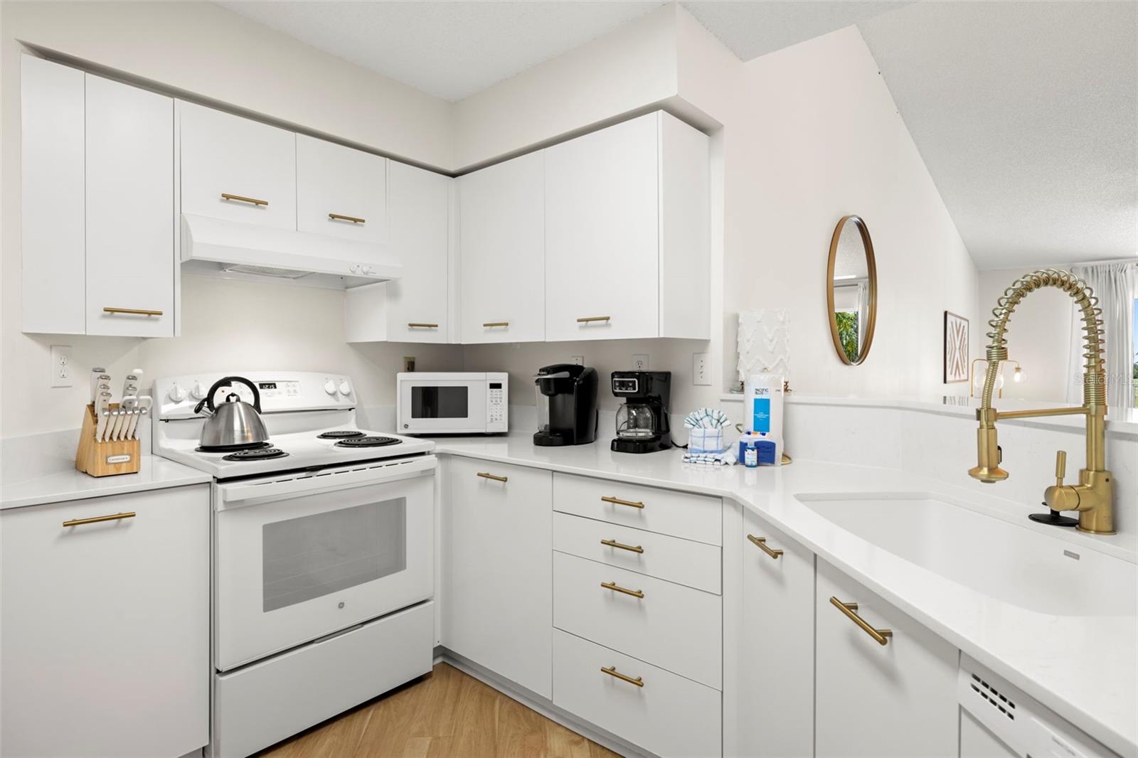 6131 BAHIA DEL MAR BLVD #240, ST PETERSBURG, FL, 33715