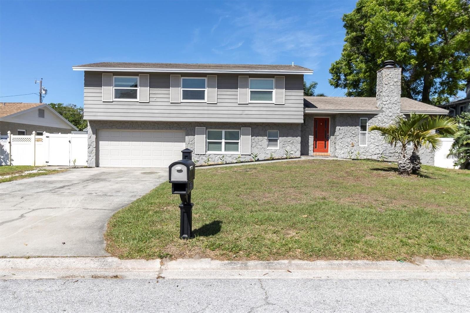 8580 139TH LN, SEMINOLE, FL, 33776