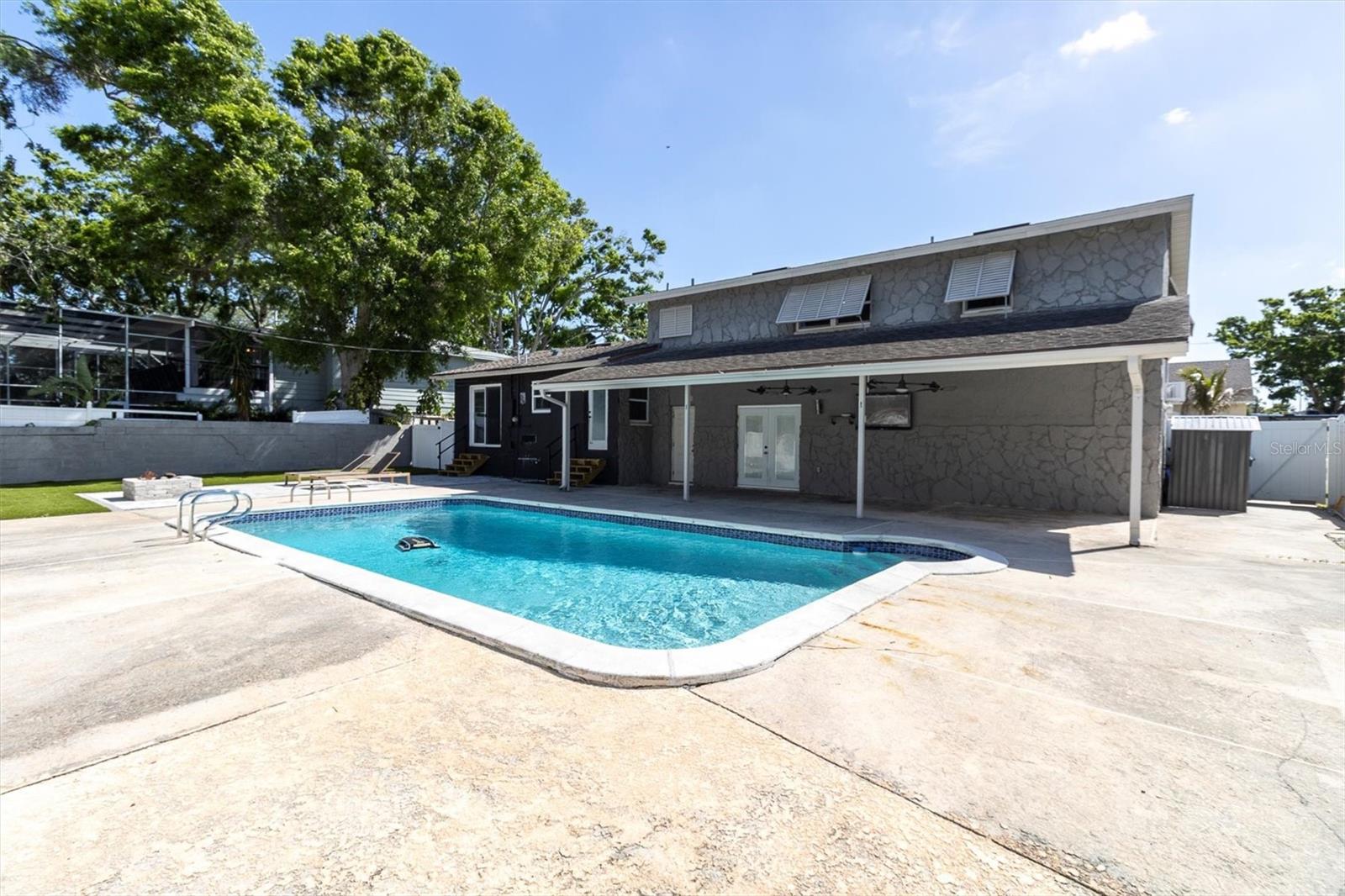 8580 139TH LN, SEMINOLE, FL, 33776