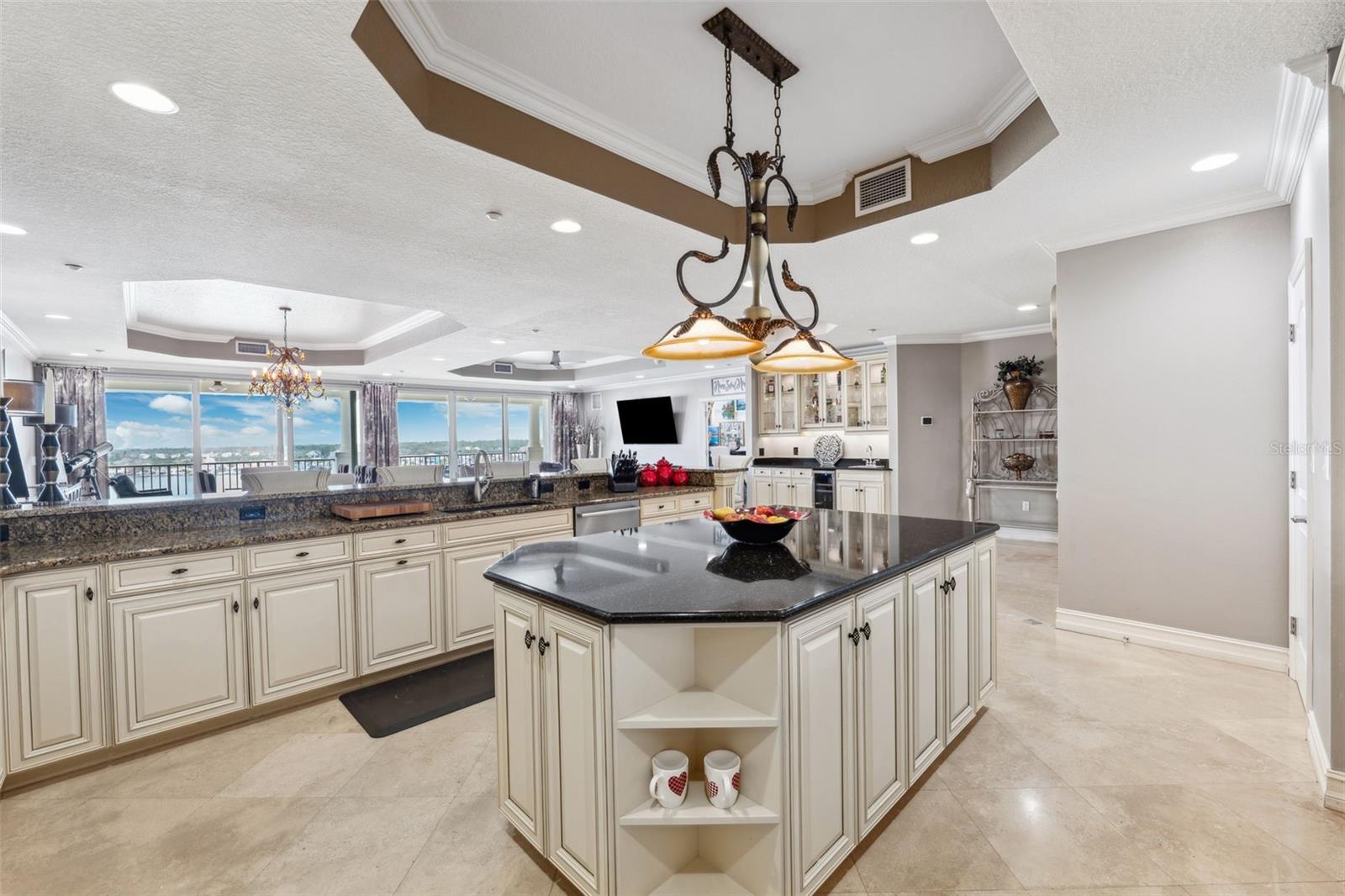 17717 GULF BLVD #702, REDINGTON SHORES, FL, 33708