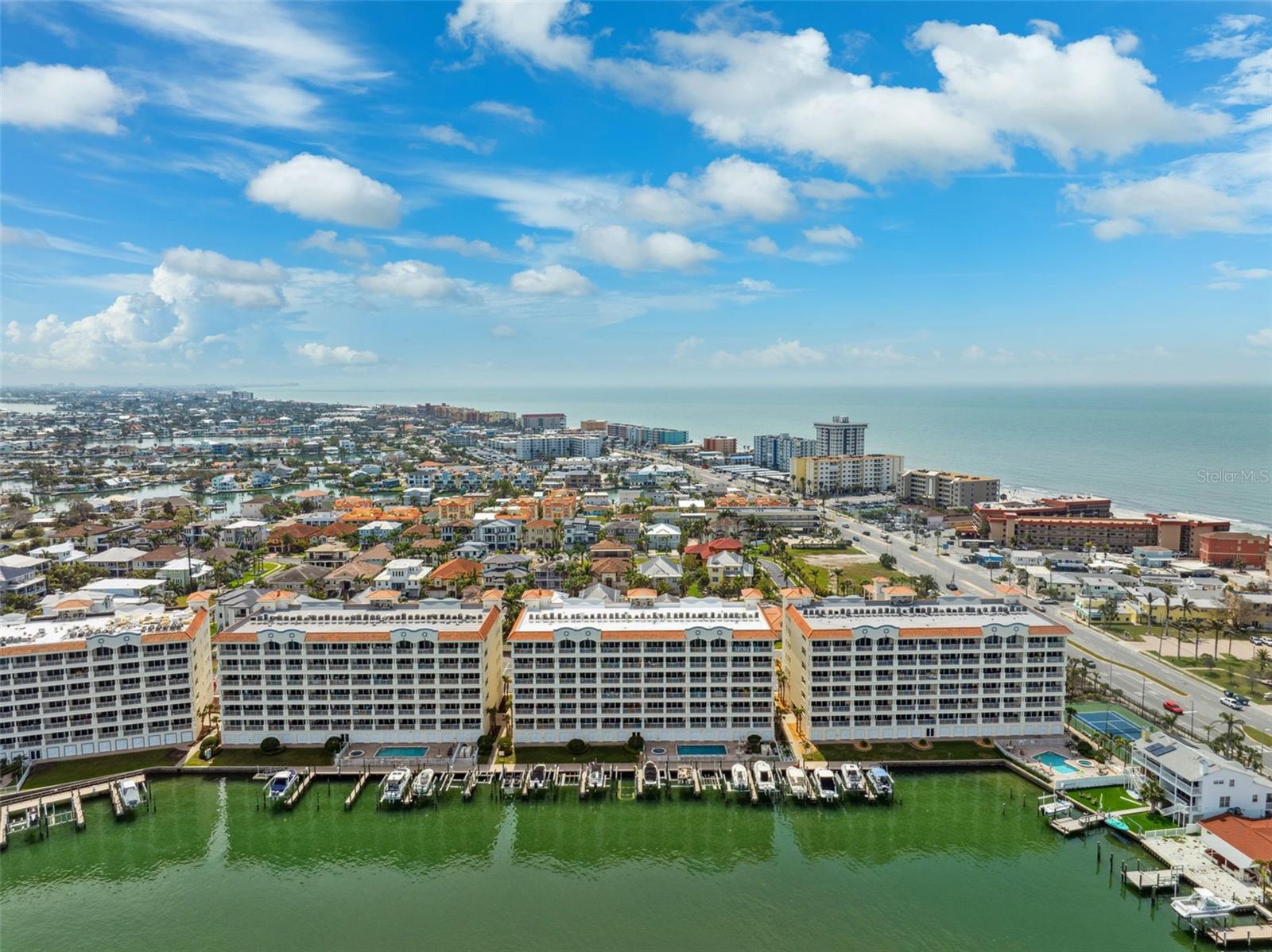 17717 GULF BLVD #702, REDINGTON SHORES, FL, 33708