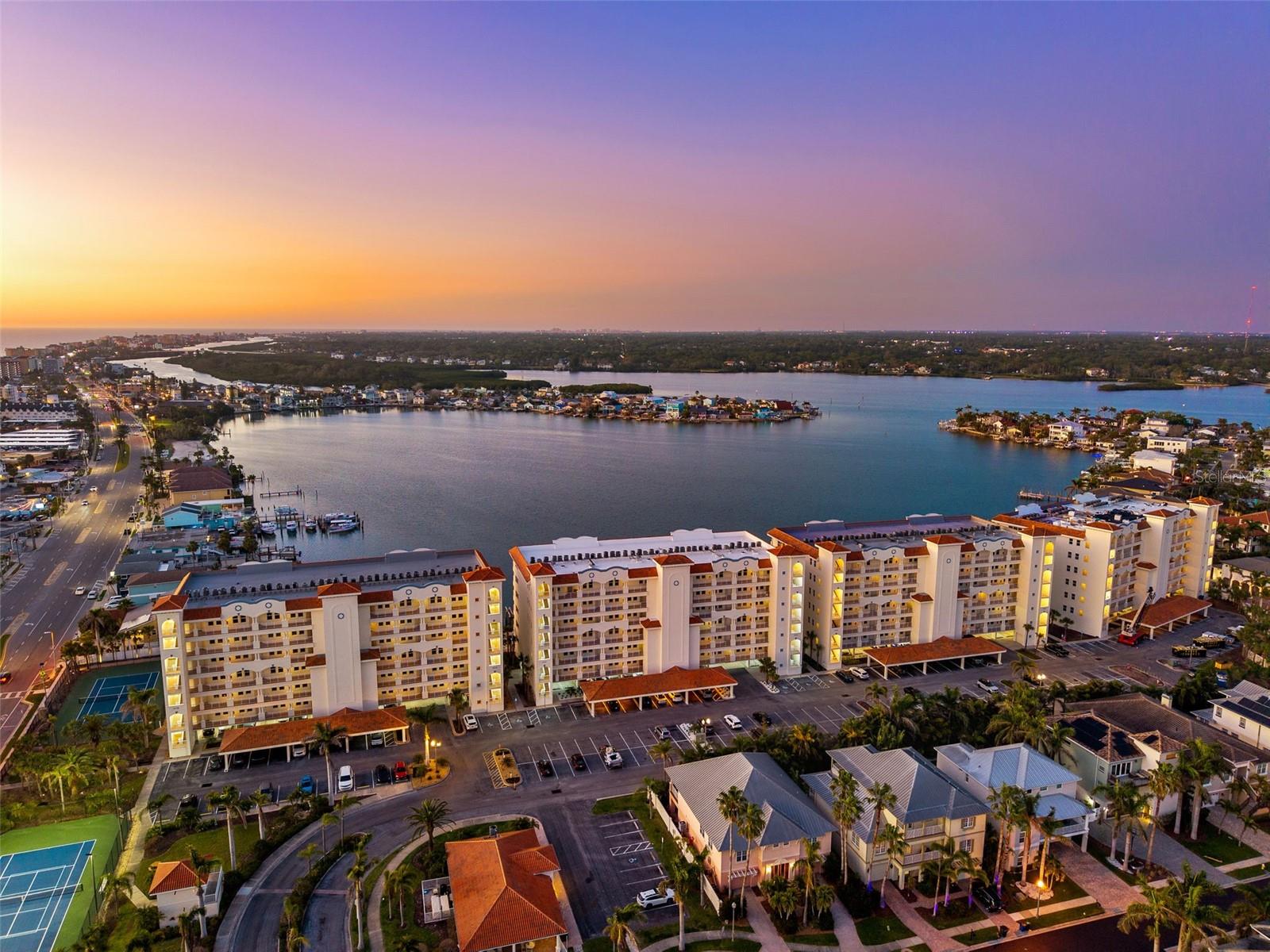 17717 GULF BLVD #702, REDINGTON SHORES, FL, 33708