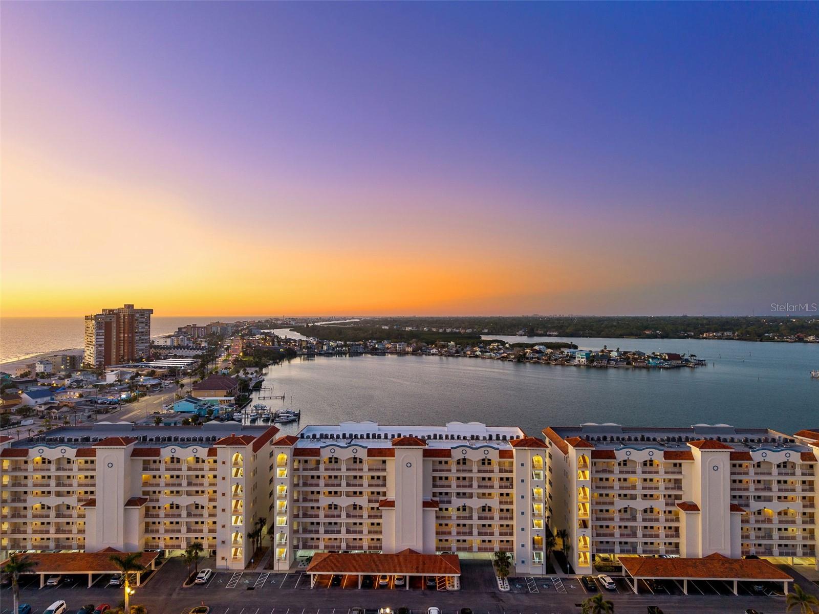 17717 GULF BLVD #702, REDINGTON SHORES, FL, 33708
