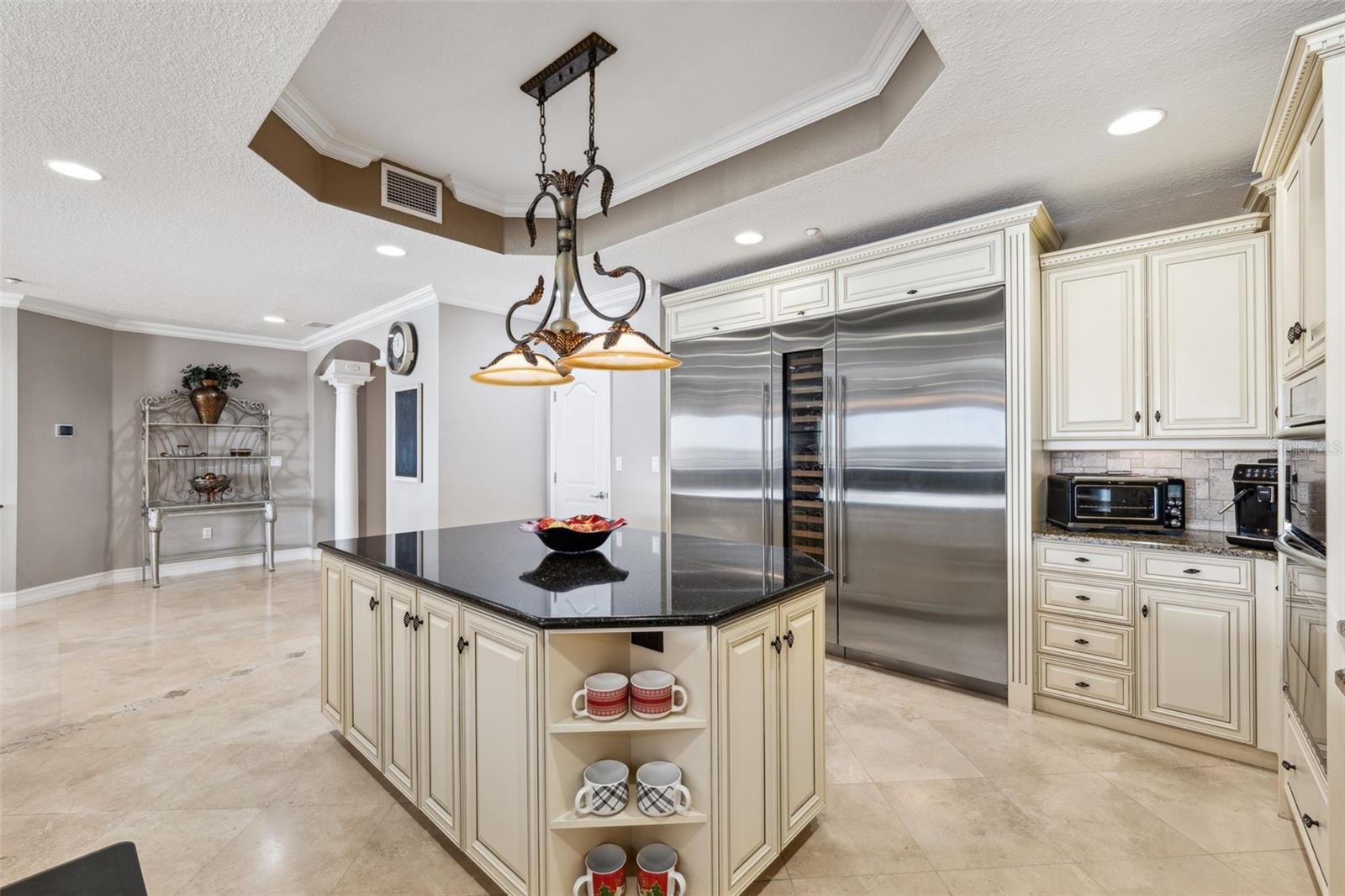17717 GULF BLVD #702, REDINGTON SHORES, FL, 33708
