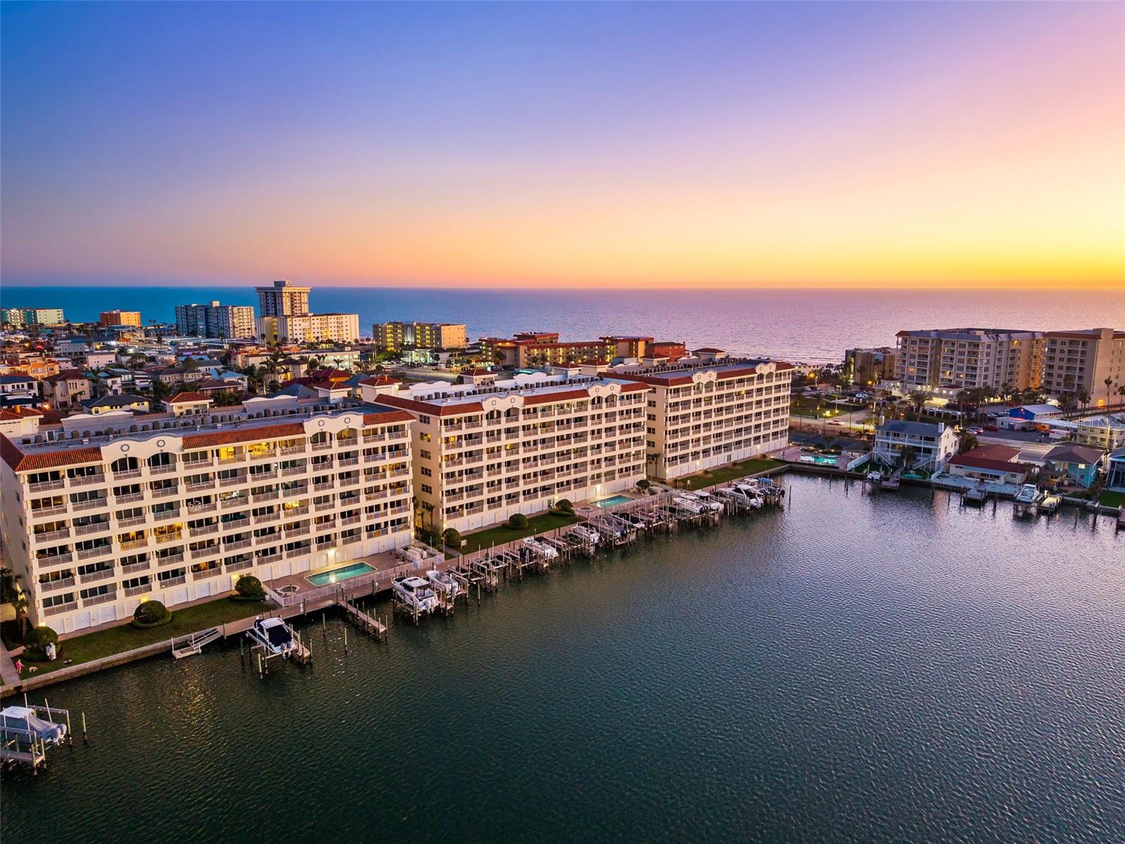 17717 GULF BLVD #702, REDINGTON SHORES, FL, 33708
