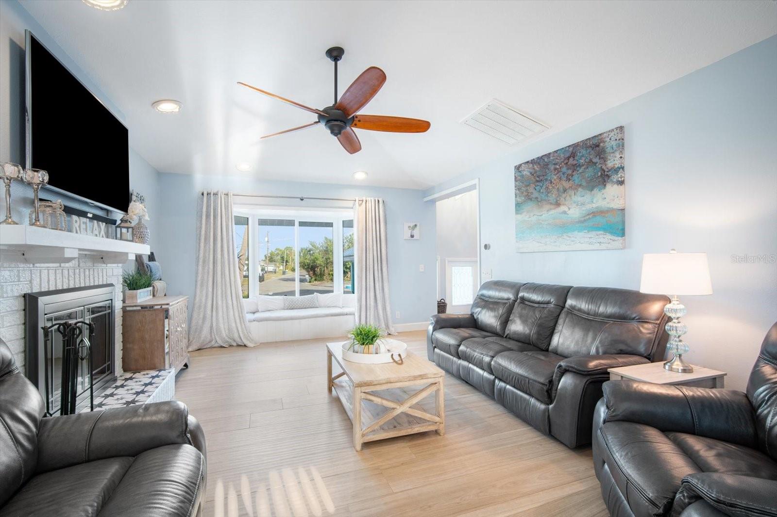 744 SPANISH MAIN DR, APOLLO BEACH, FL, 33572