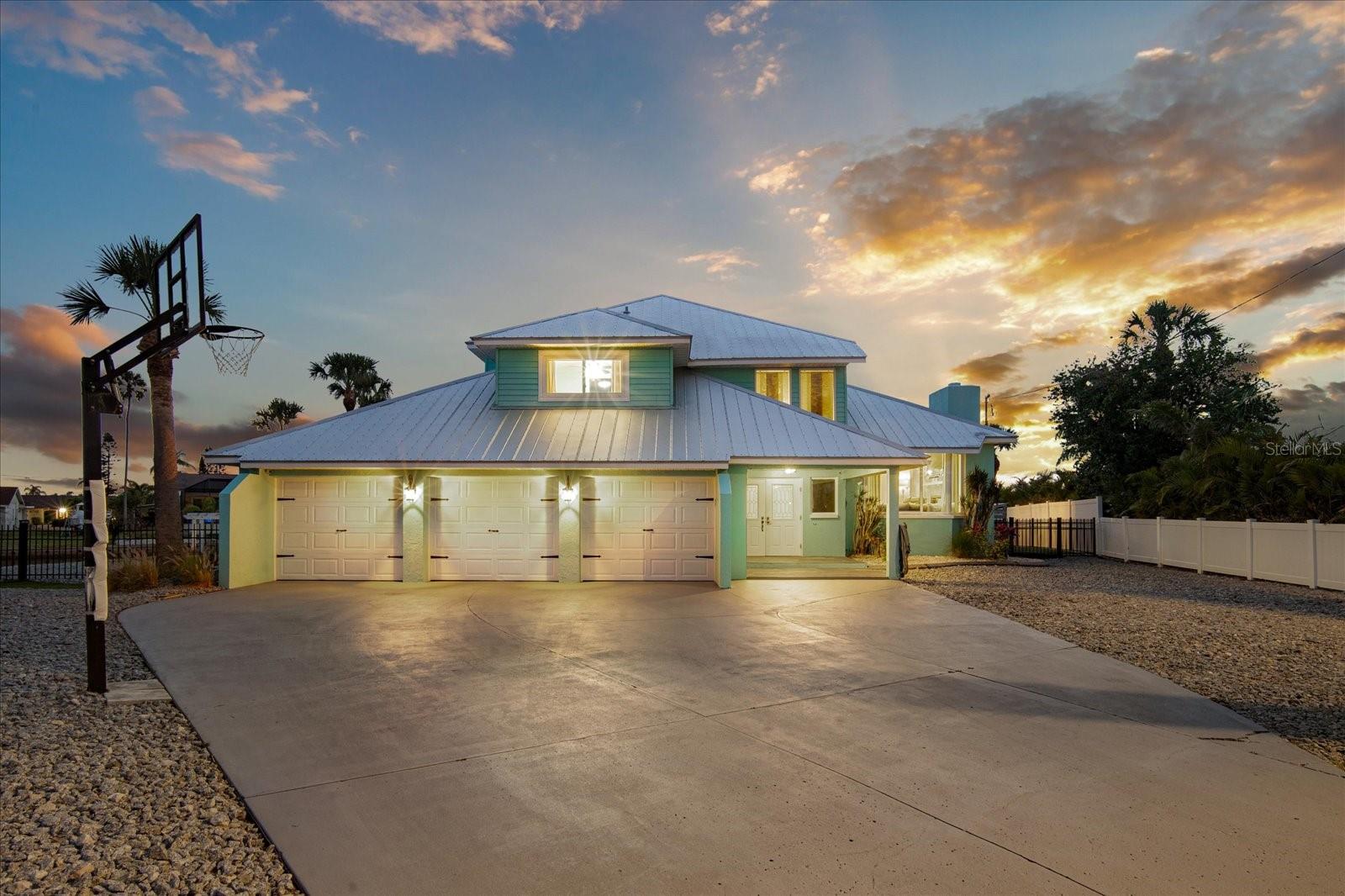744 SPANISH MAIN DR, APOLLO BEACH, FL, 33572
