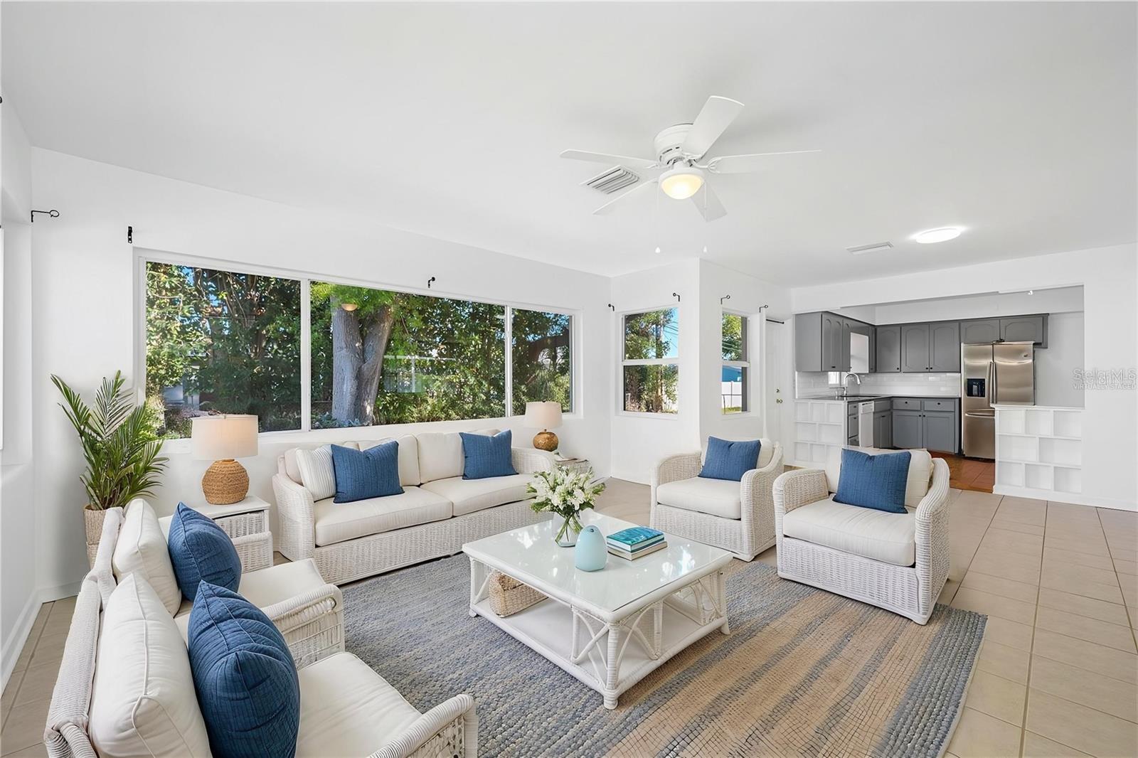 1431 KINGS HWY, CLEARWATER, FL, 33755