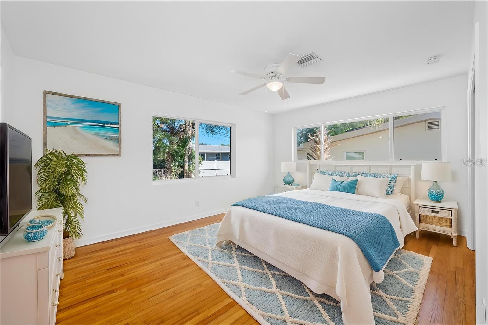 1431 KINGS HWY, CLEARWATER, FL, 33755