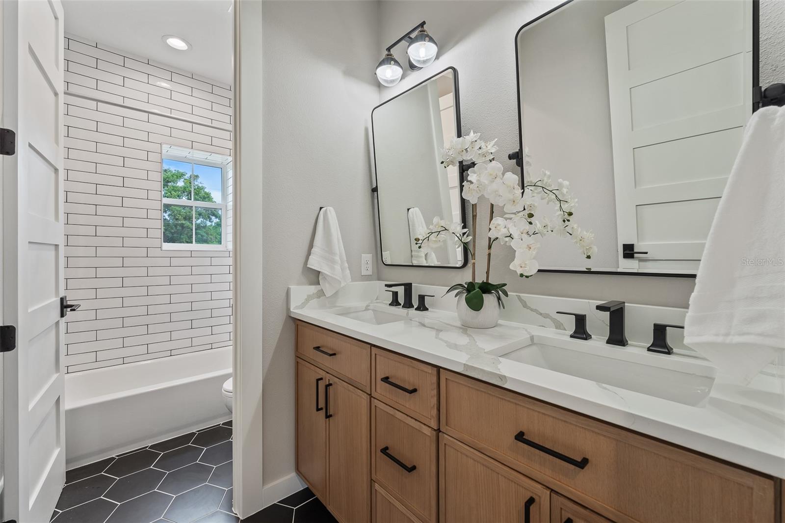 2306 HARGILL DR, ORLANDO, FL, 32806