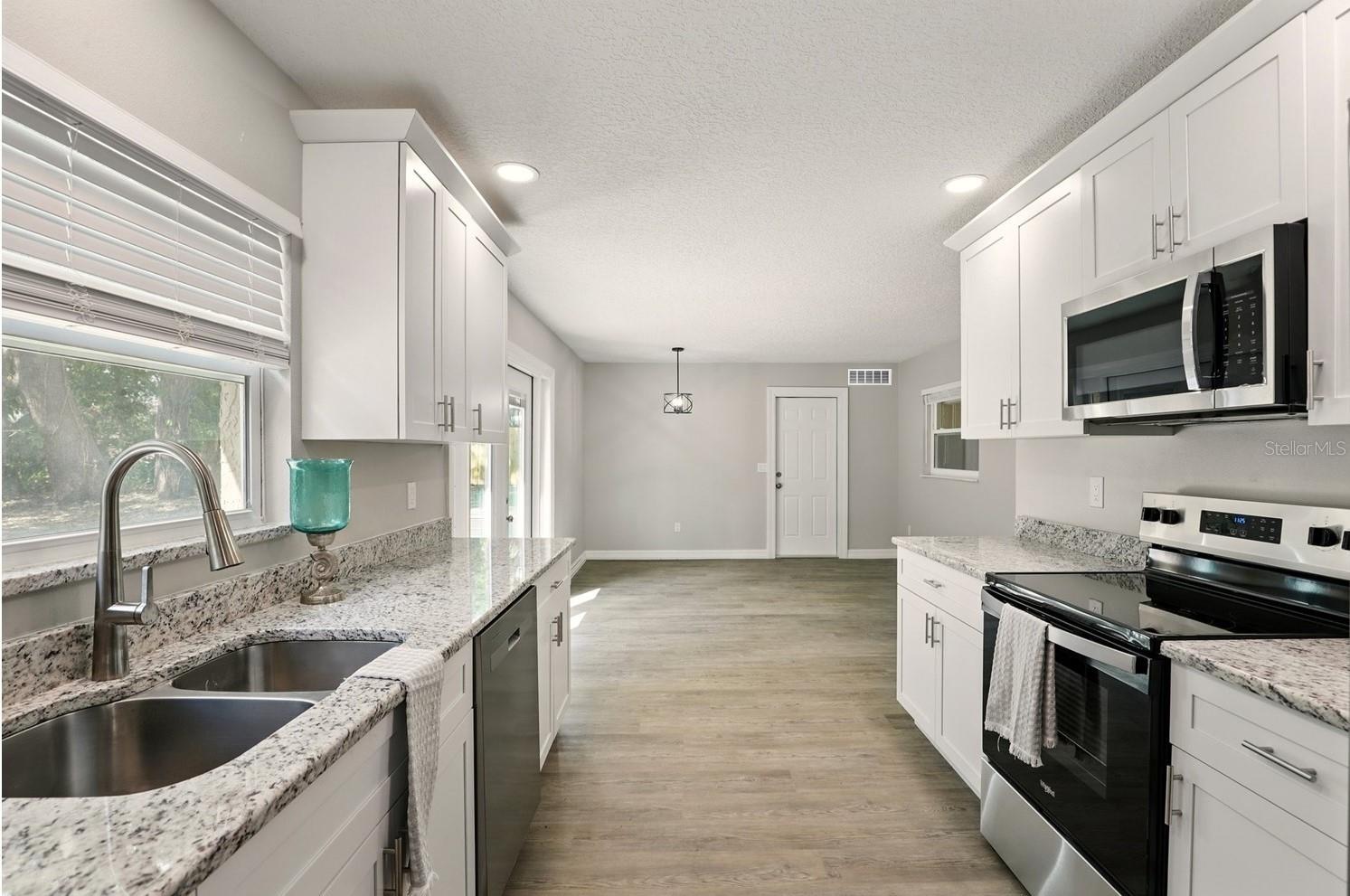 100 DES PINAR LN, LONGWOOD, FL, 32750