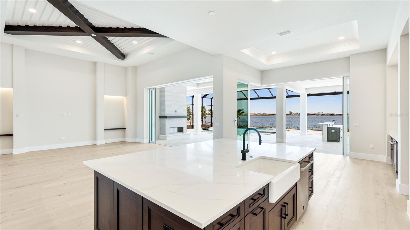 600 BLUE SHELL LOOP, SARASOTA, FL, 34240