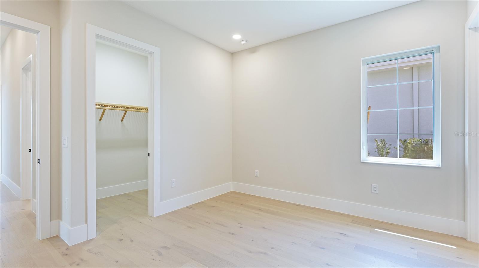 600 BLUE SHELL LOOP, SARASOTA, FL, 34240