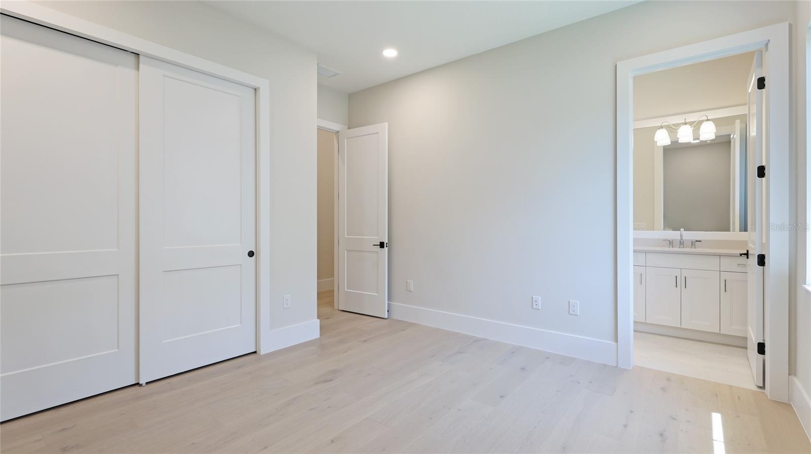 600 BLUE SHELL LOOP, SARASOTA, FL, 34240
