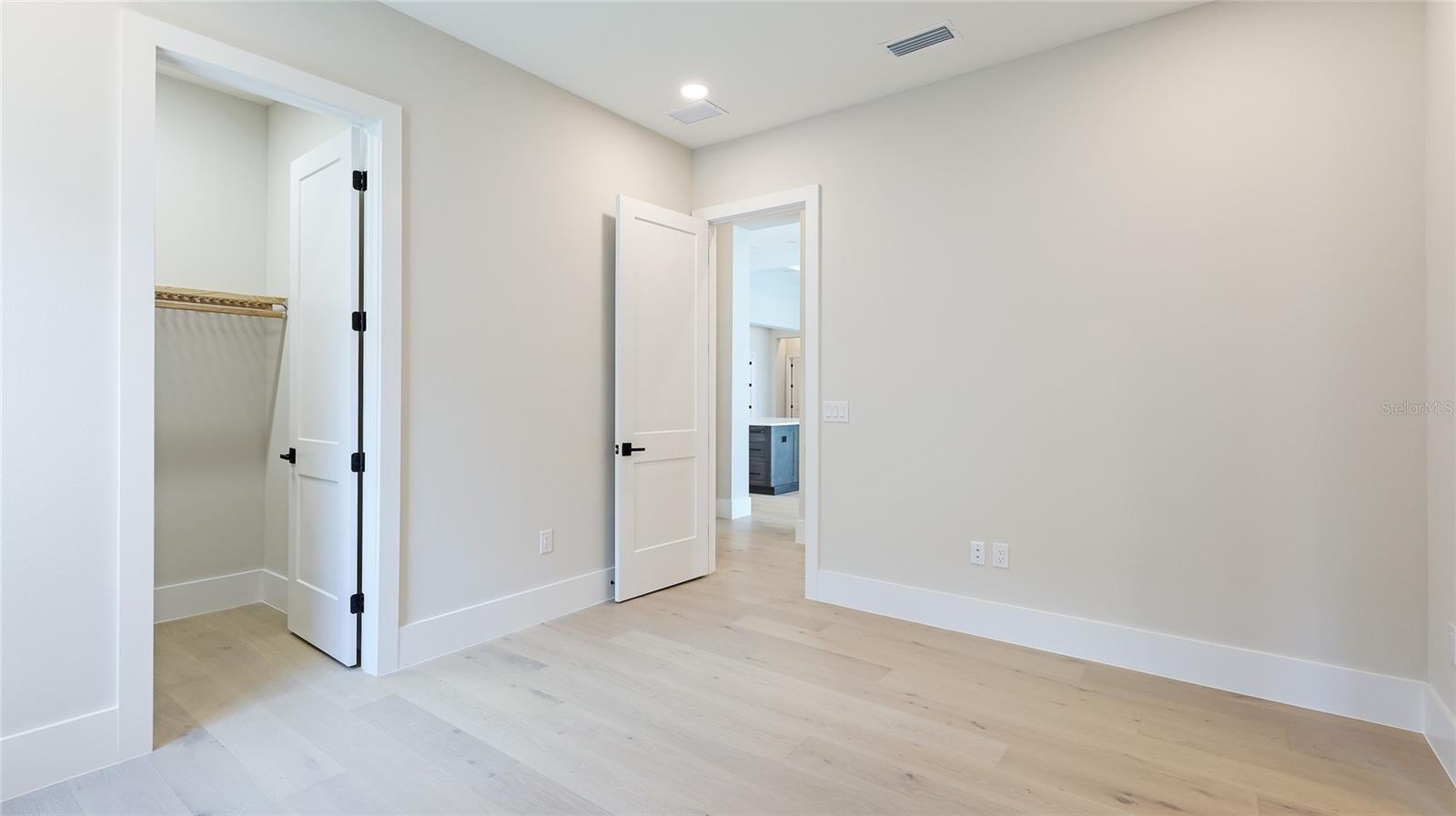 600 BLUE SHELL LOOP, SARASOTA, FL, 34240