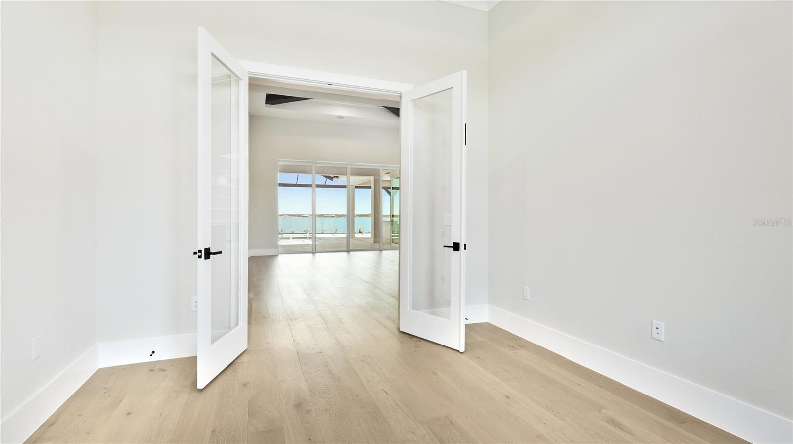 600 BLUE SHELL LOOP, SARASOTA, FL, 34240