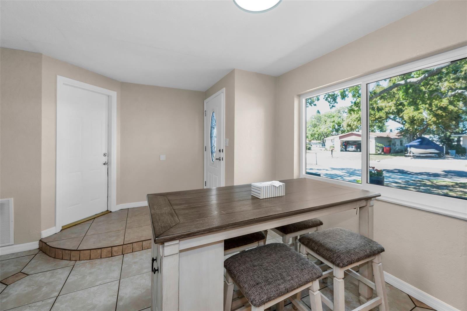 13970 MONTEGO DR, SEMINOLE, FL, 33776