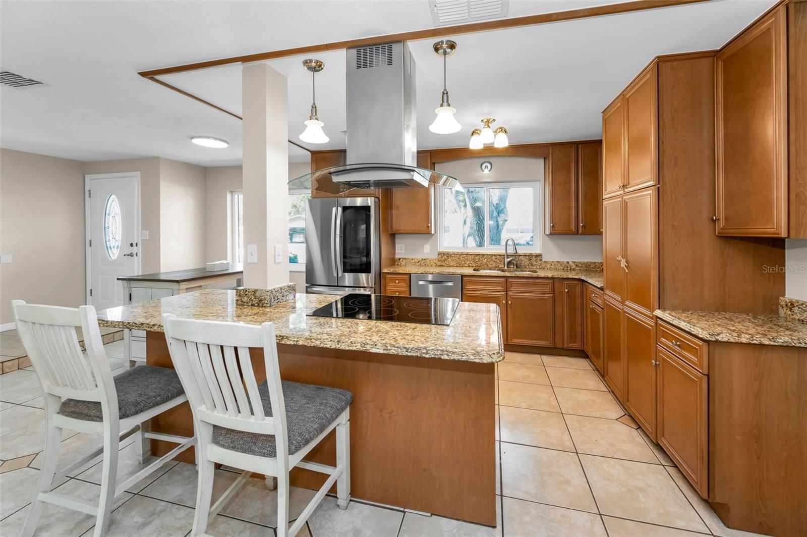 13970 MONTEGO DR, SEMINOLE, FL, 33776