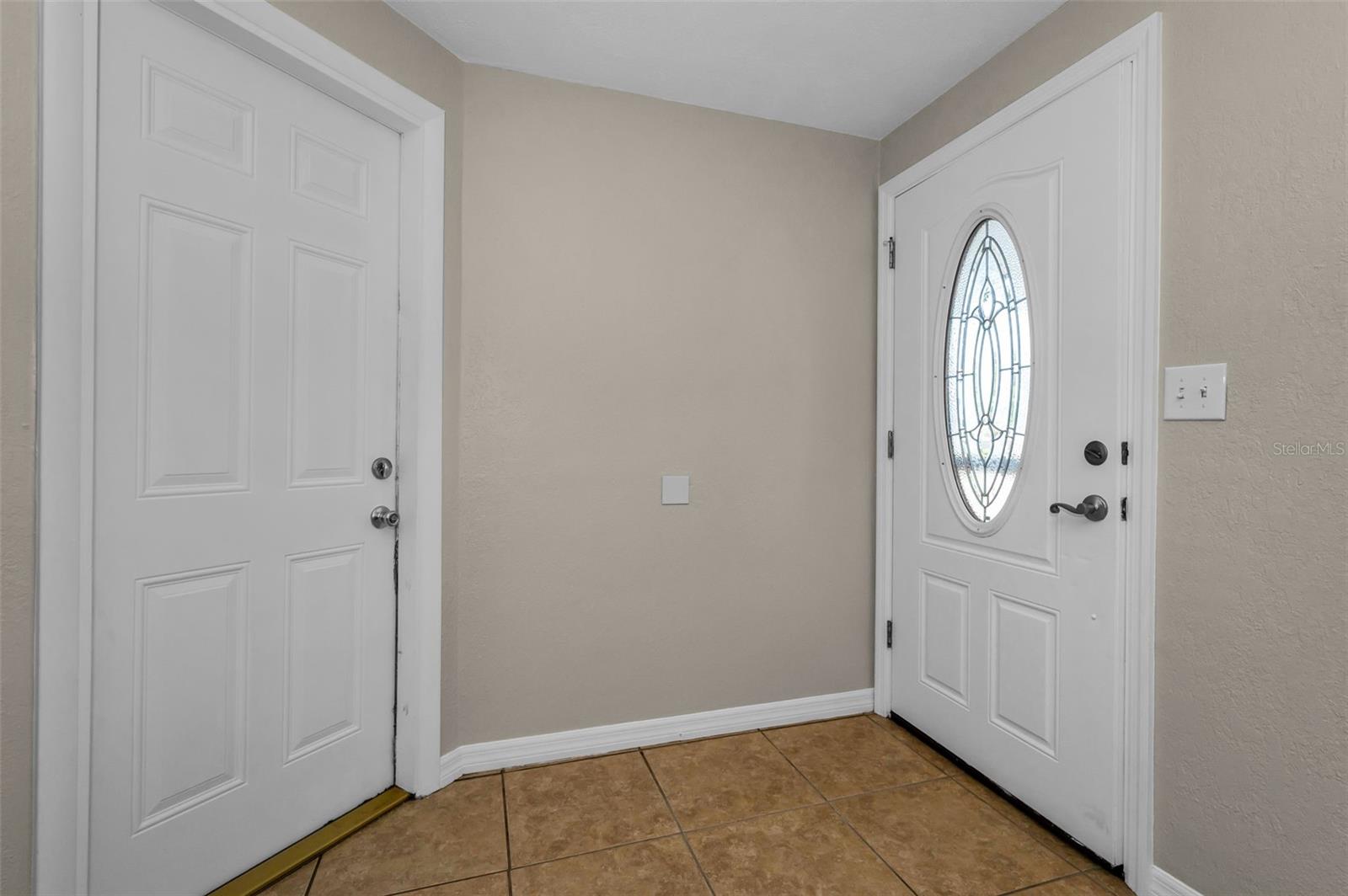 13970 MONTEGO DR, SEMINOLE, FL, 33776
