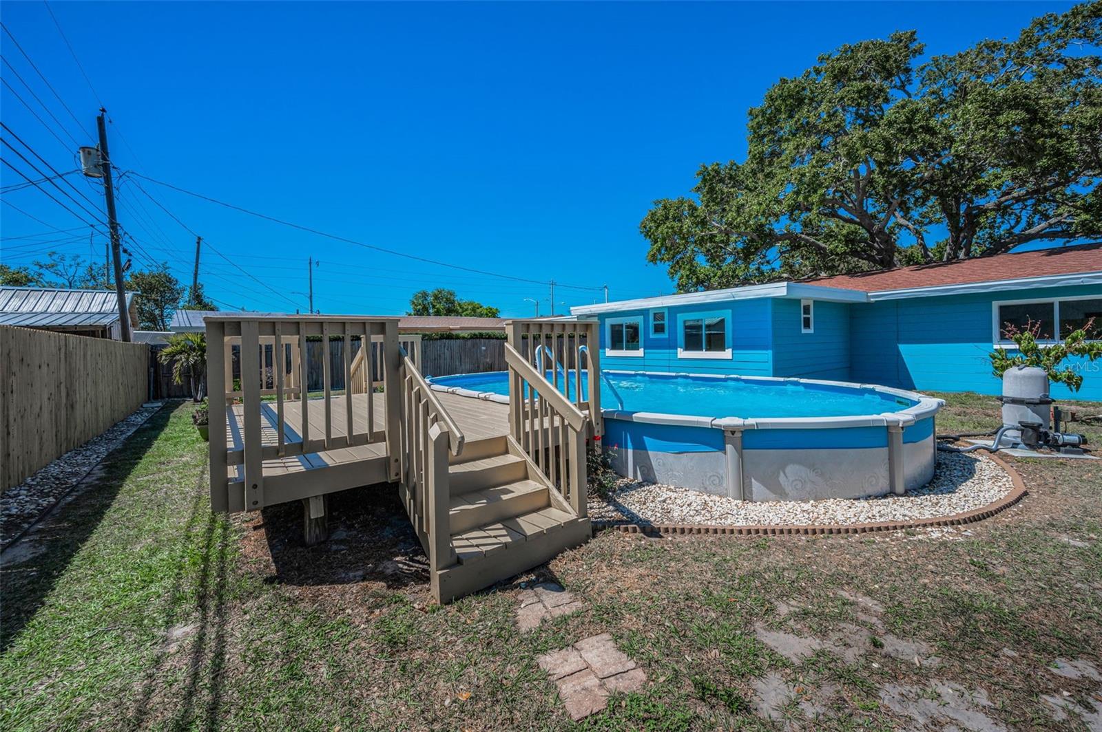 13970 MONTEGO DR, SEMINOLE, FL, 33776