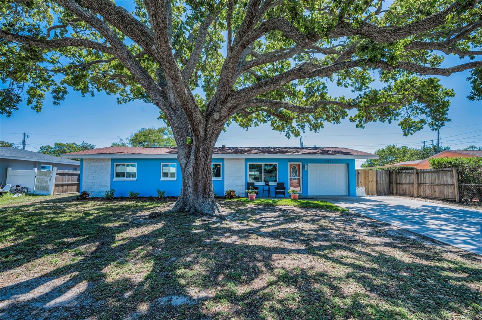 13970 MONTEGO DR, SEMINOLE, FL, 33776