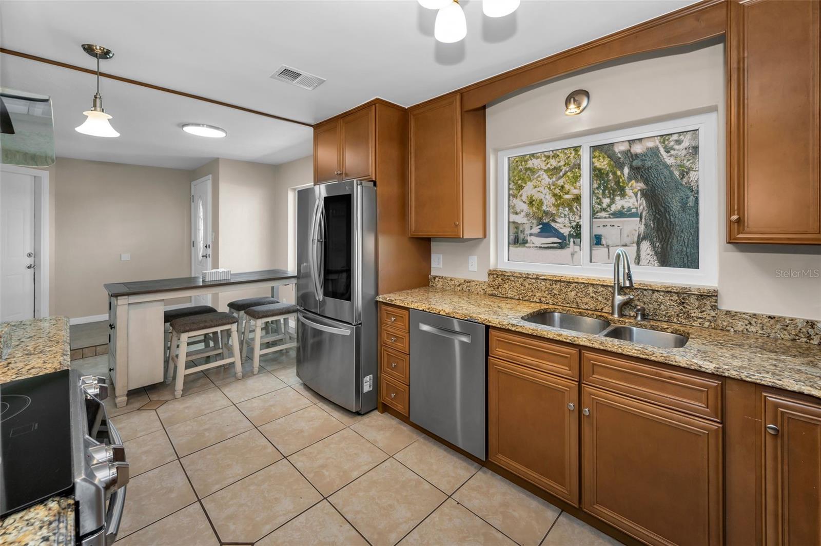 13970 MONTEGO DR, SEMINOLE, FL, 33776