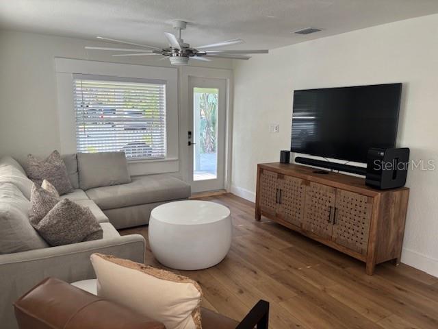 119 E CEDAR ST, TARPON SPRINGS, FL, 34689