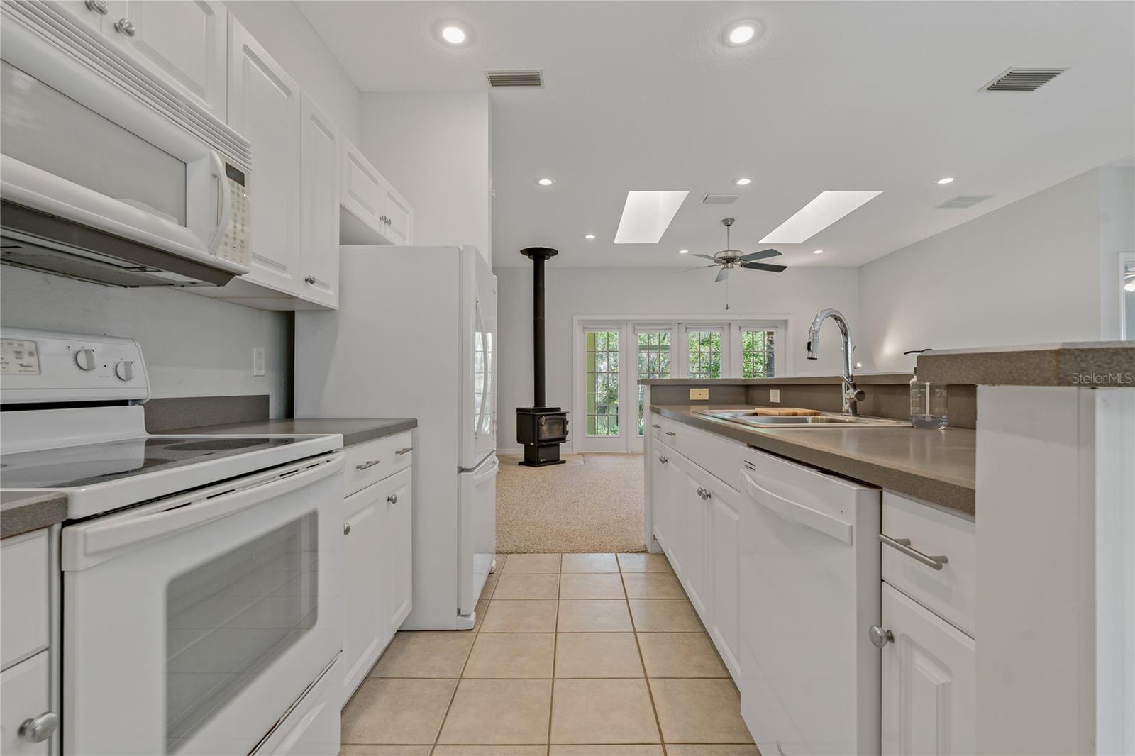 625 STILES LN, PALM HARBOR, FL, 34683