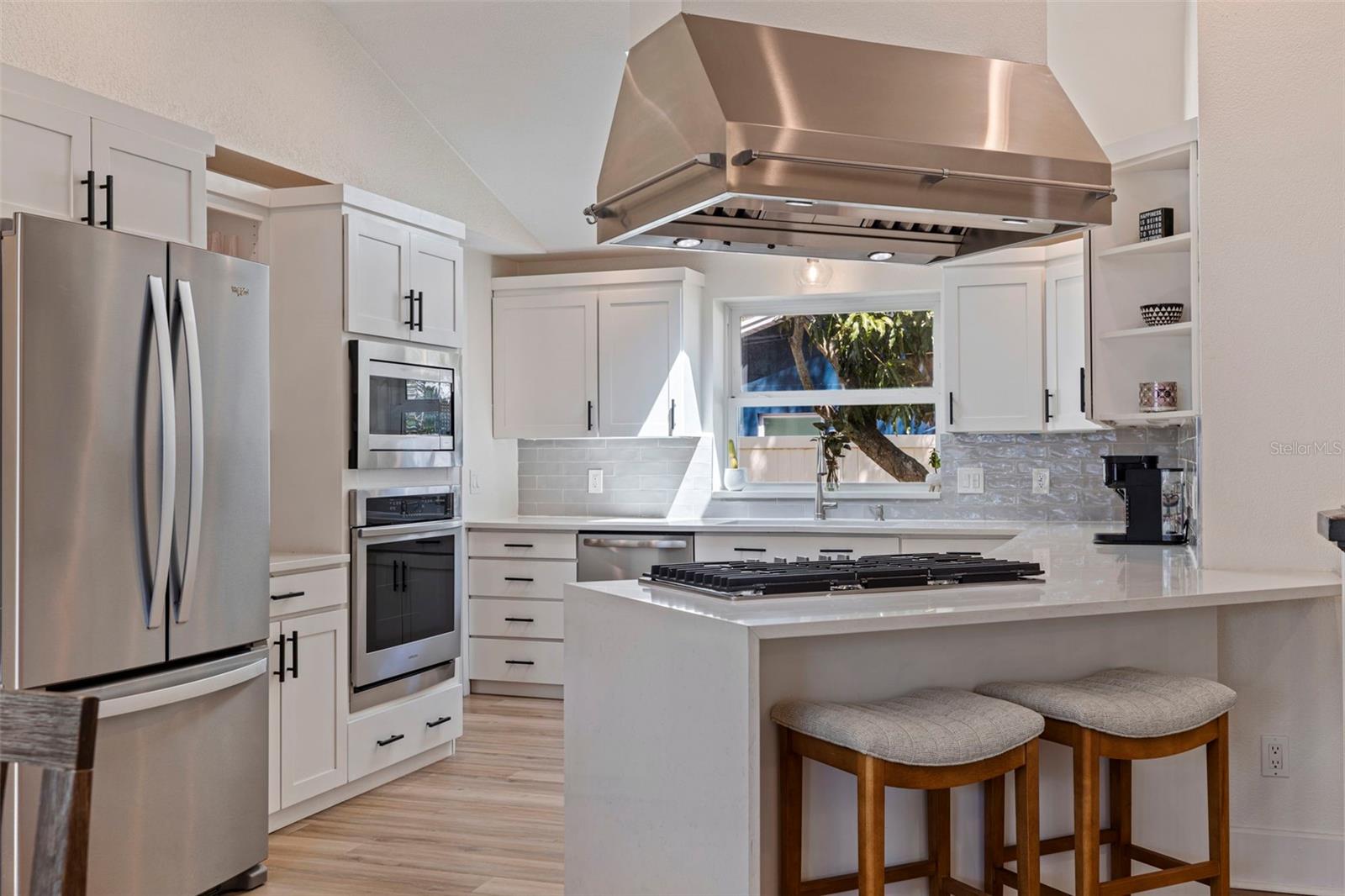 7120 3RD AVE N, ST PETERSBURG, FL, 33710