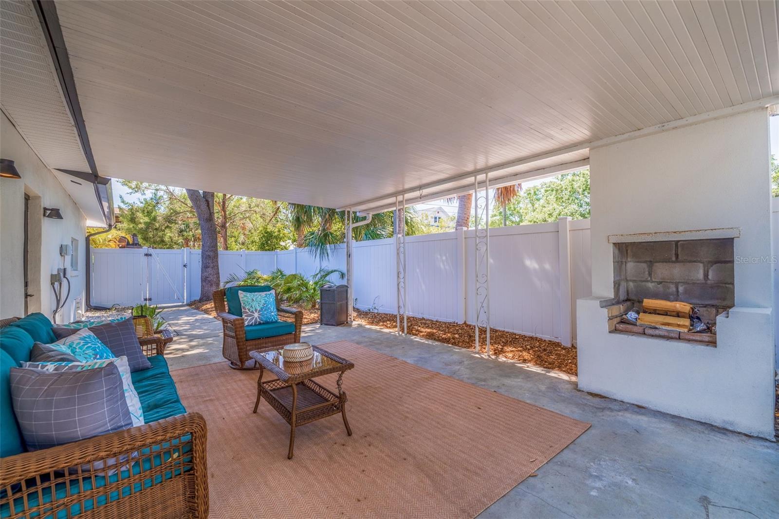 7120 3RD AVE N, ST PETERSBURG, FL, 33710