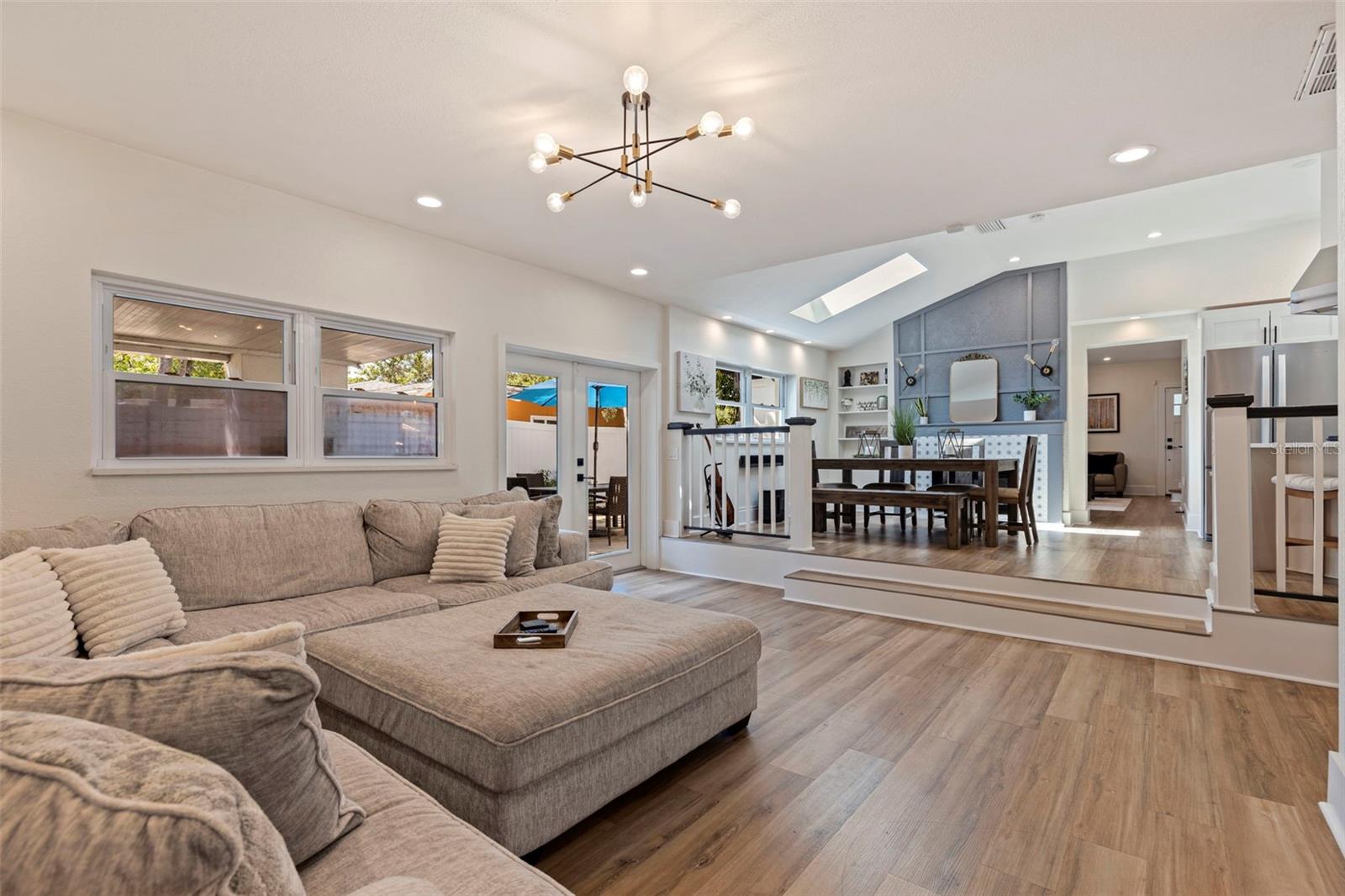 7120 3RD AVE N, ST PETERSBURG, FL, 33710