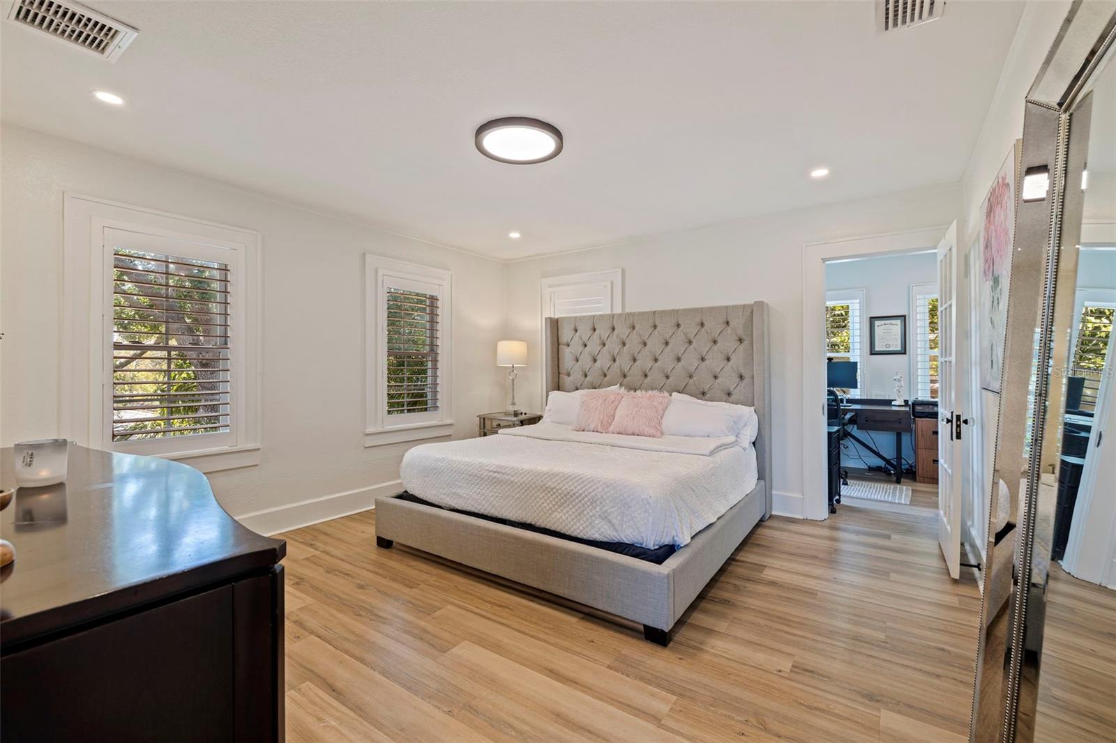 7120 3RD AVE N, ST PETERSBURG, FL, 33710