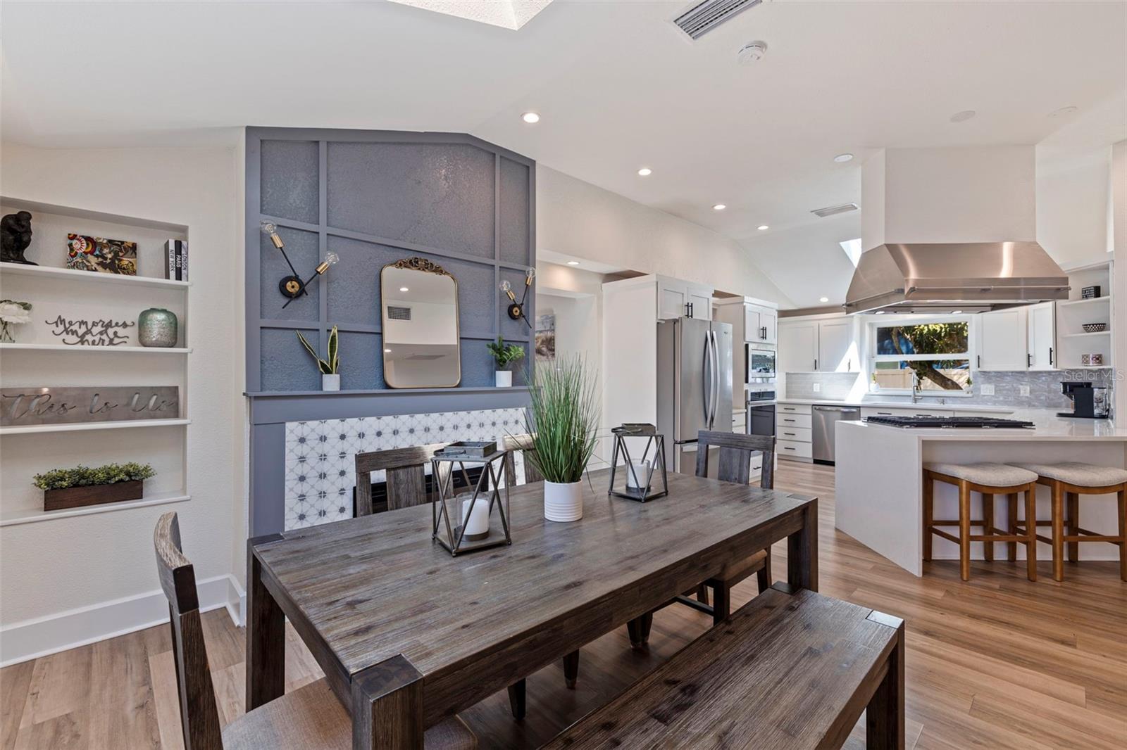 7120 3RD AVE N, ST PETERSBURG, FL, 33710