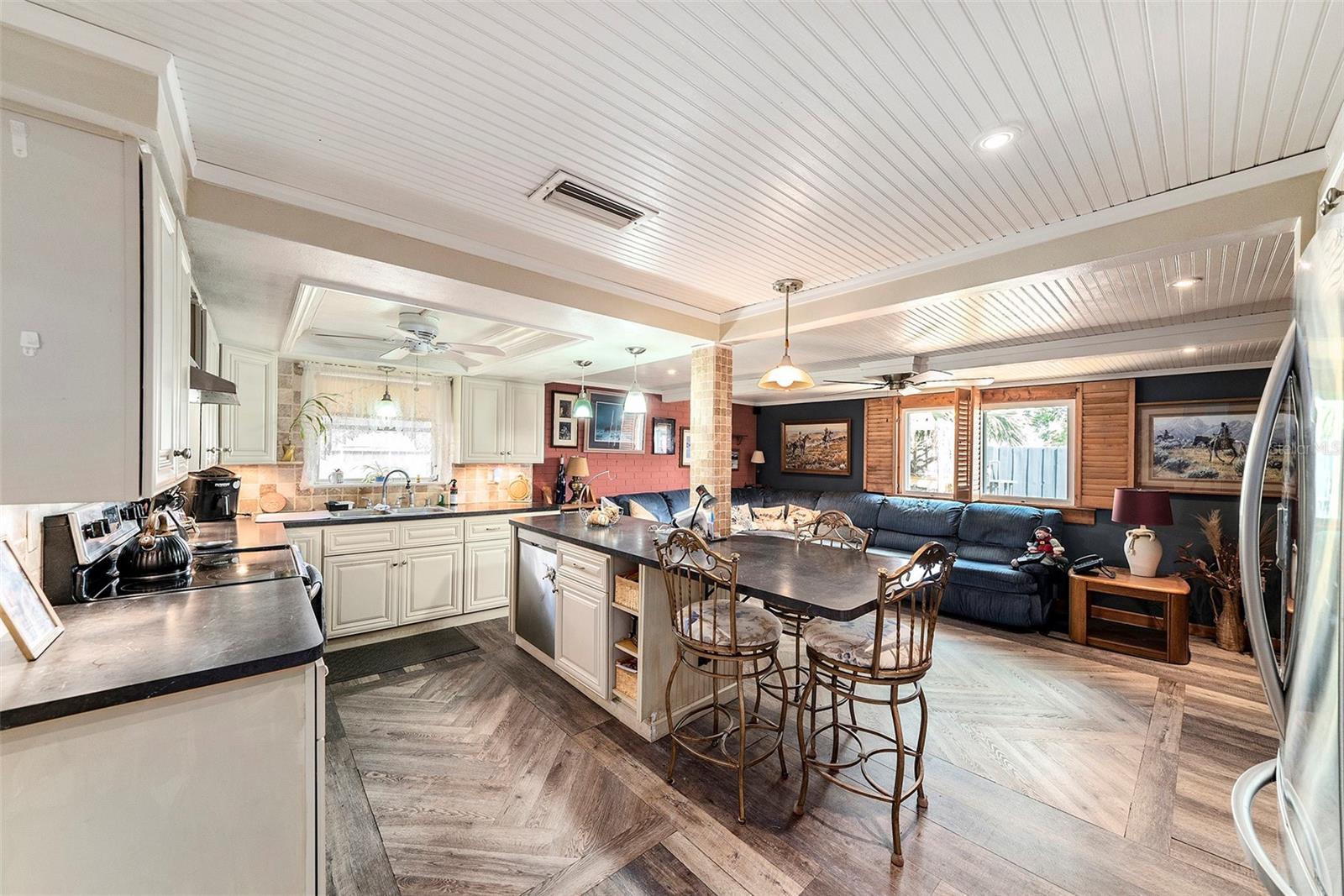 6821 TIERRA VERDE ST, PORT RICHEY, FL, 34668