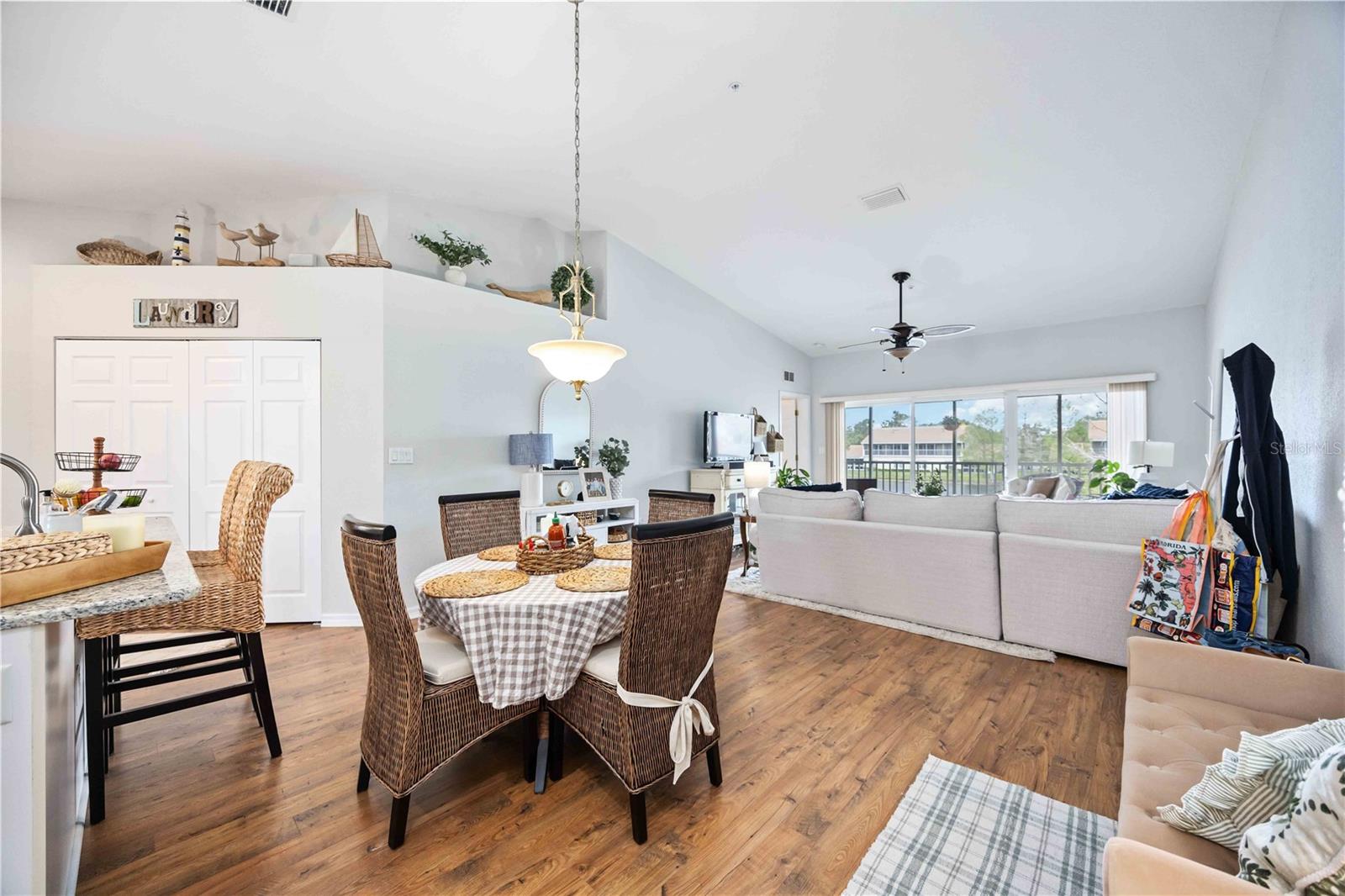 6314 BAY CEDAR LN #201, BRADENTON, FL, 34203