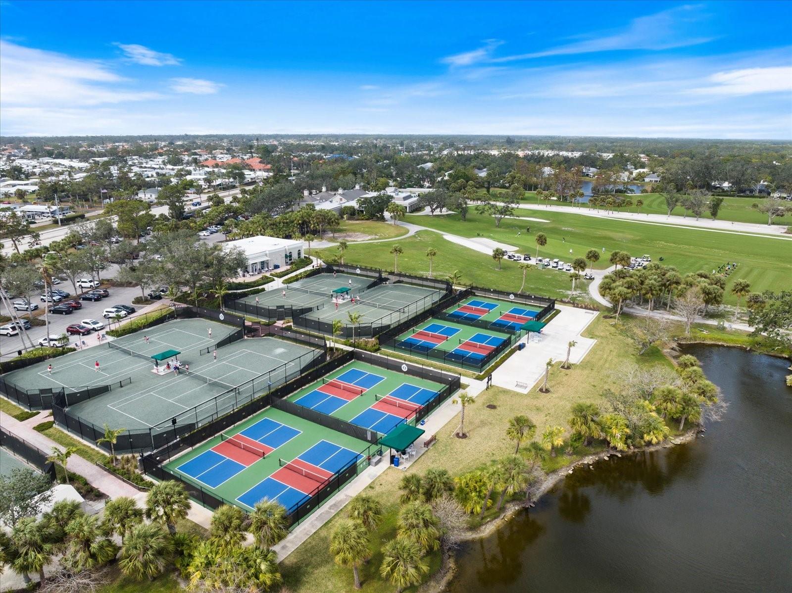 26725 RAPHIS ROYALE BLVD, ENGLEWOOD, FL, 34223
