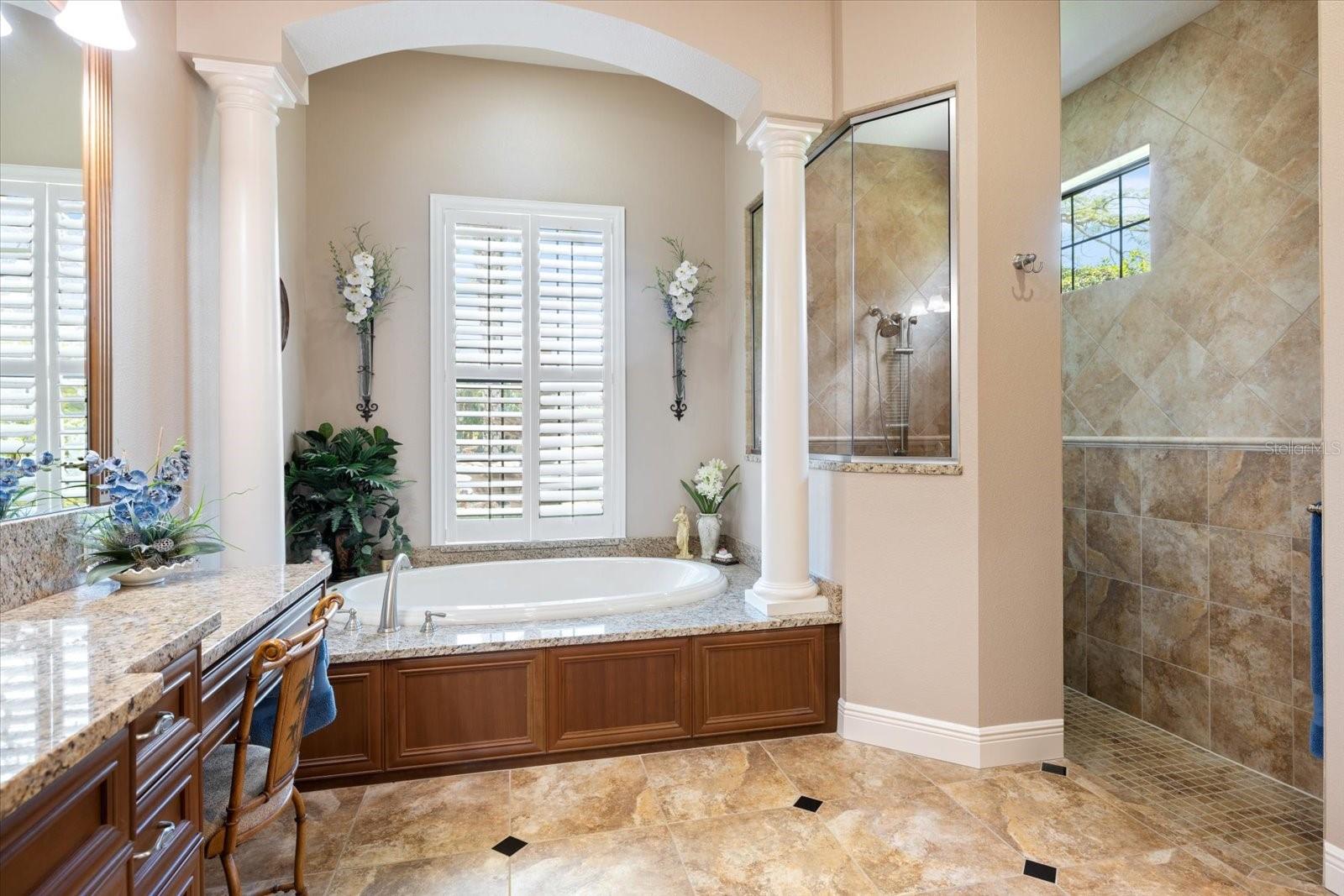 26725 RAPHIS ROYALE BLVD, ENGLEWOOD, FL, 34223