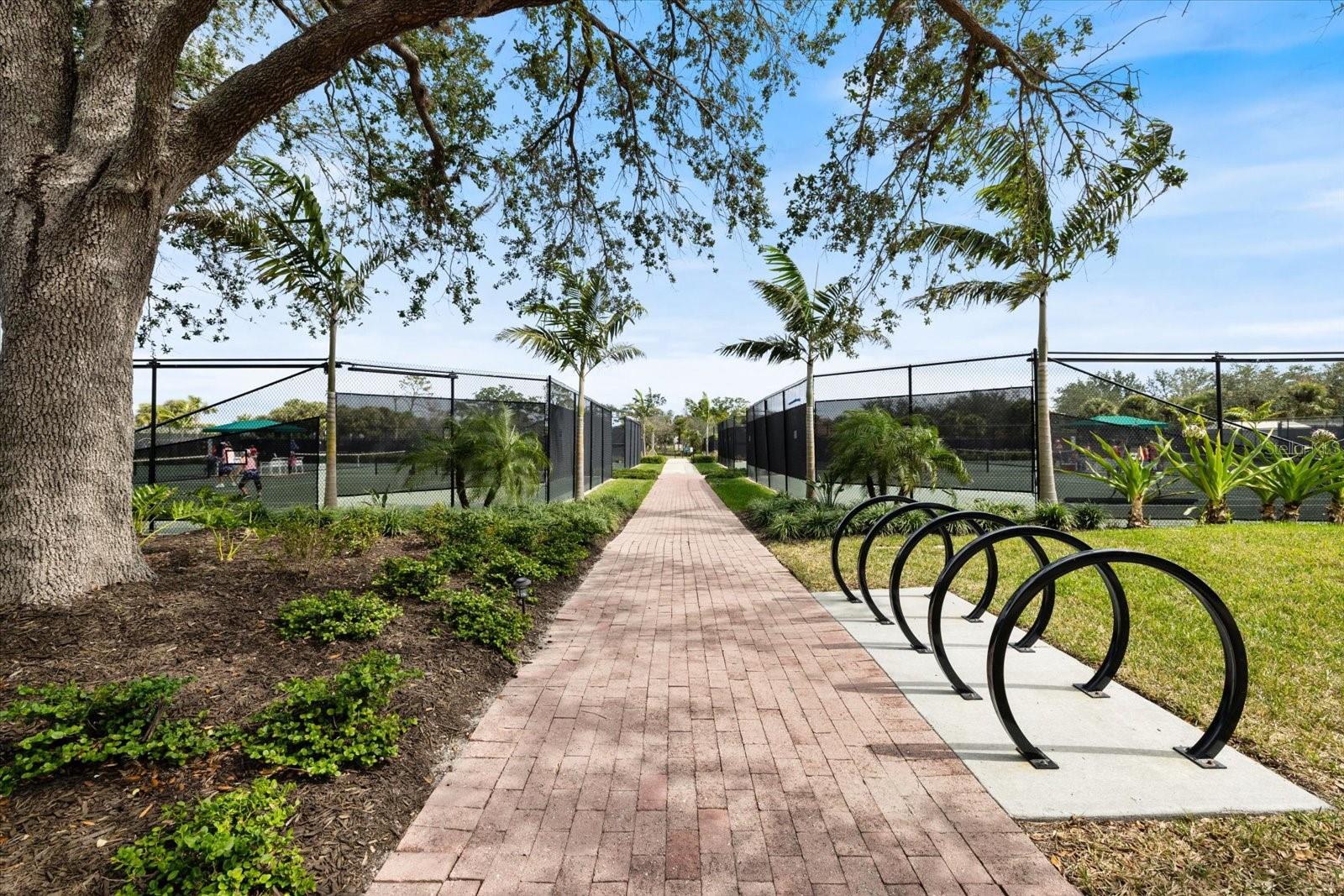 26725 RAPHIS ROYALE BLVD, ENGLEWOOD, FL, 34223