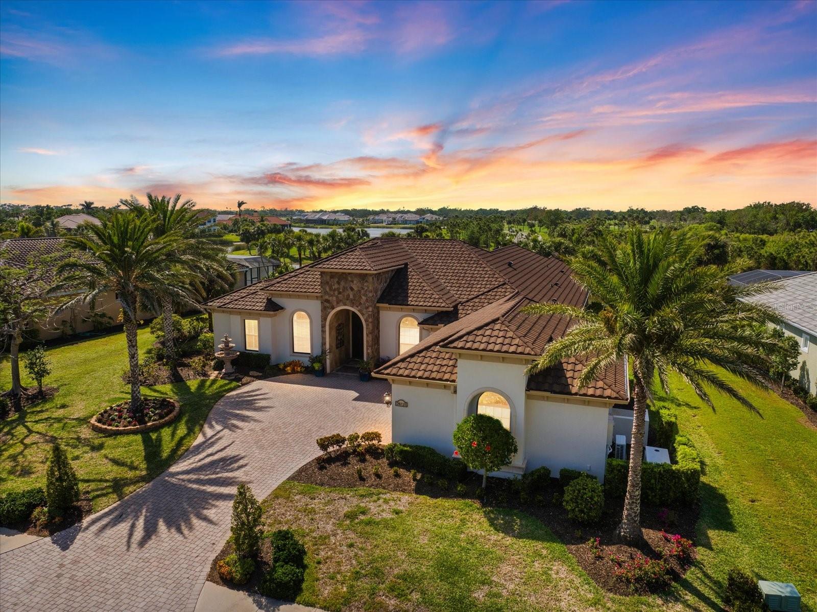 26725 RAPHIS ROYALE BLVD, ENGLEWOOD, FL, 34223