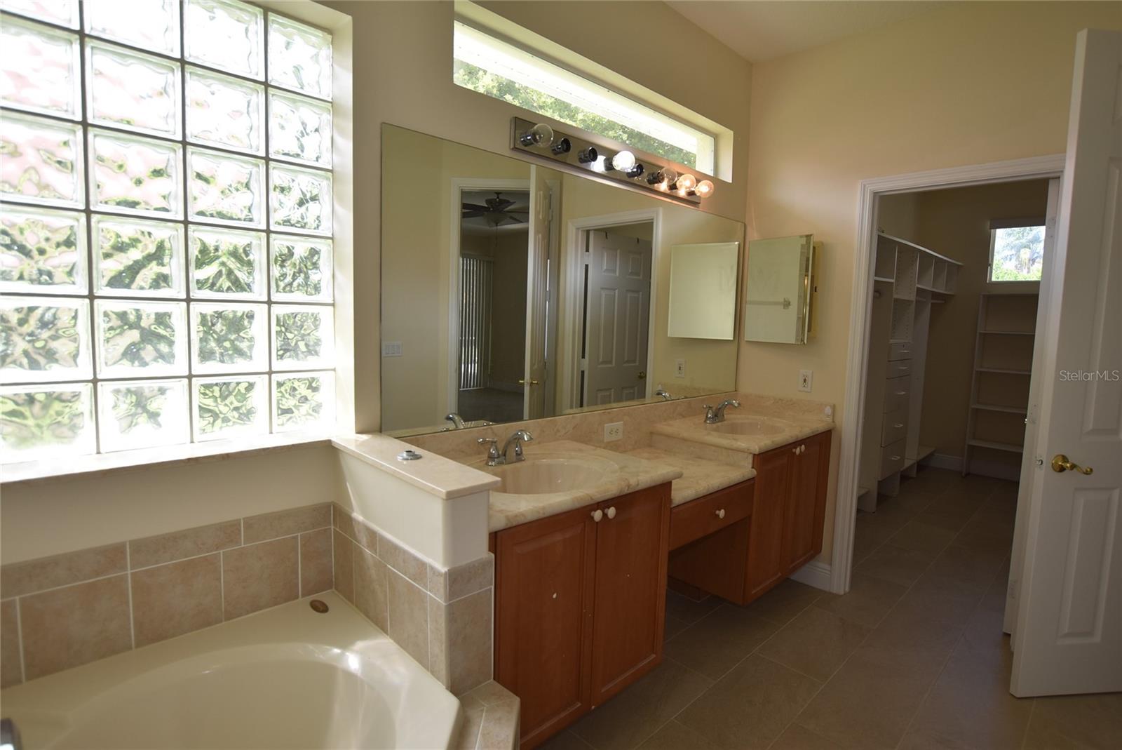 9014 DANCY TREE CT, ORLANDO, FL, 32836