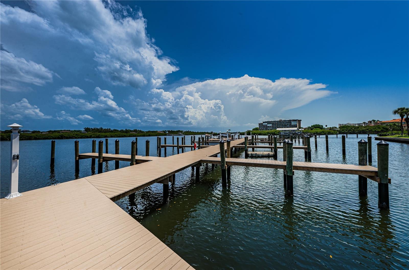 19531 GULF BLVD #205, INDIAN SHORES, FL, 33785