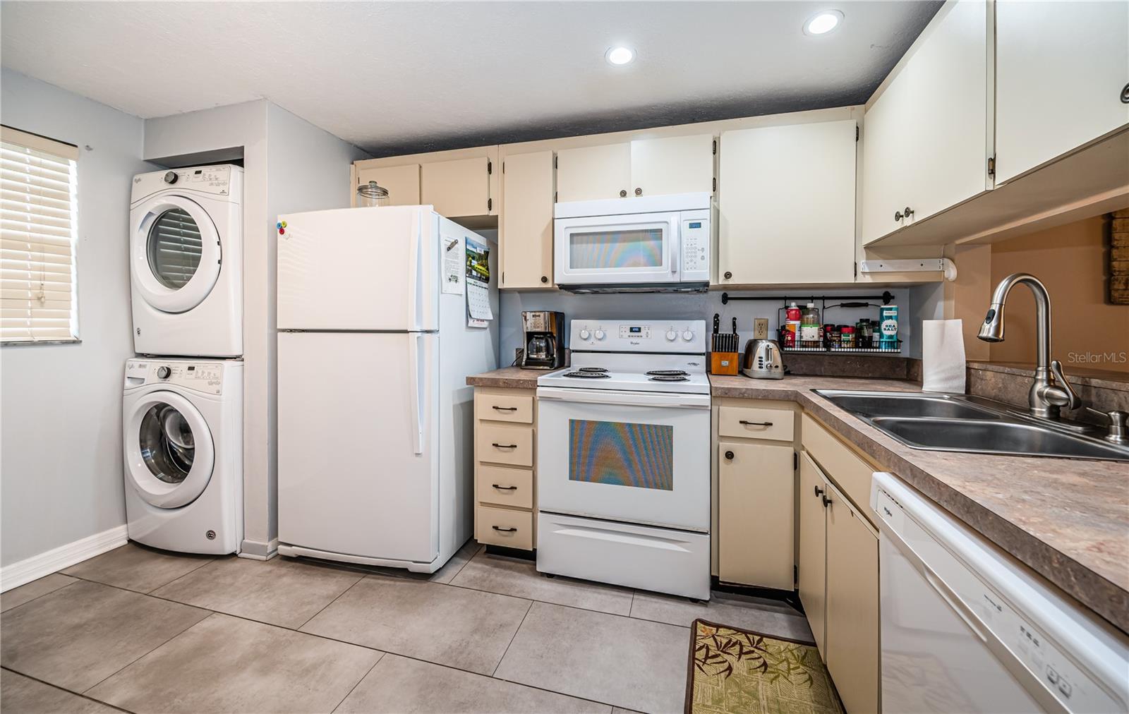 19531 GULF BLVD #205, INDIAN SHORES, FL, 33785